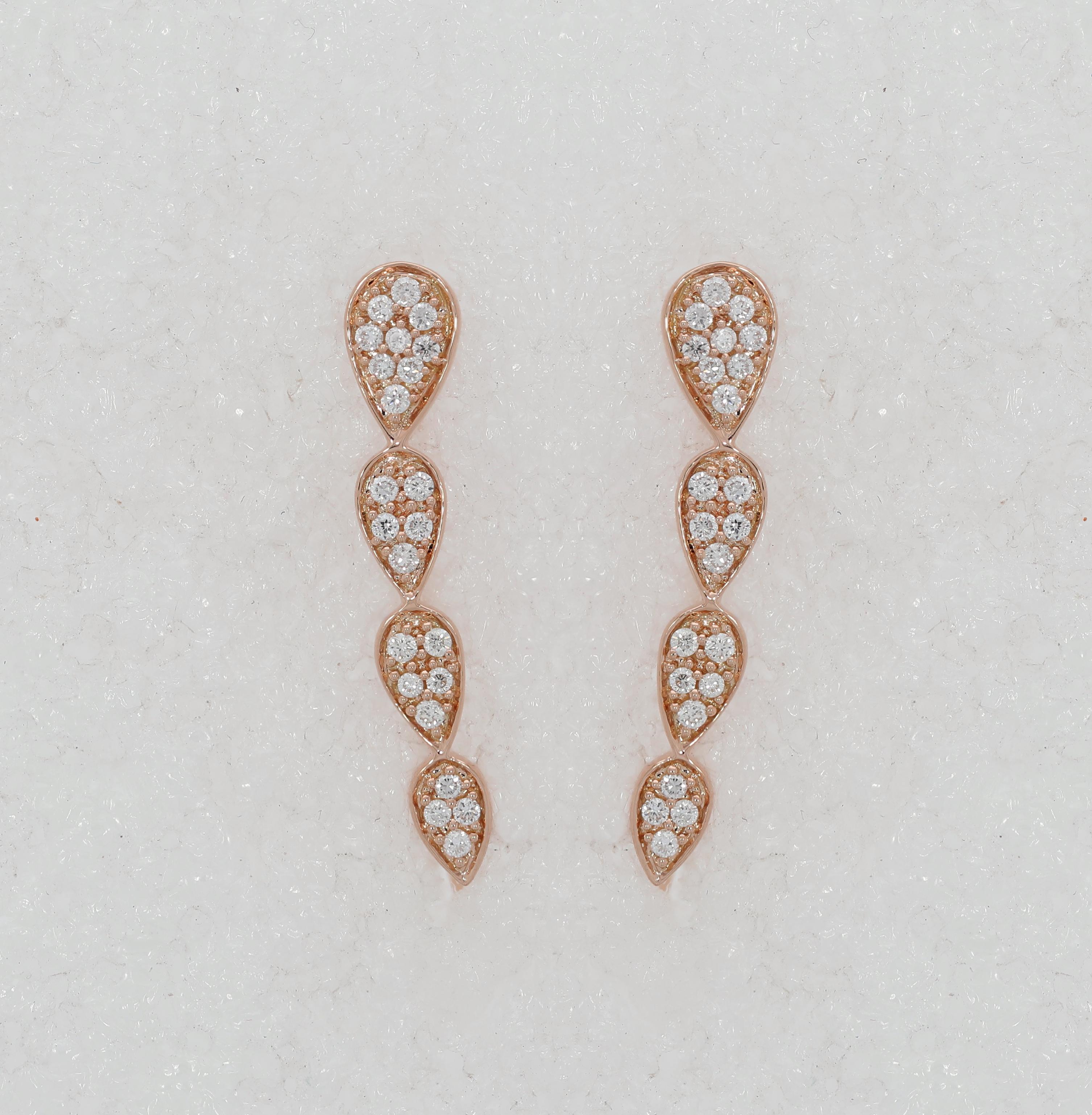 18 Karat Bestow Pink Gold Earring with Vs Gh Diamonds For Sale 1