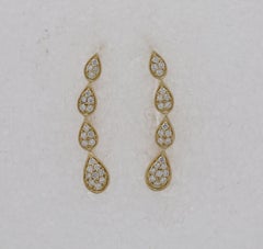 18 Karat Bestow Yellow Gold Earring with Vs Gh Diamonds