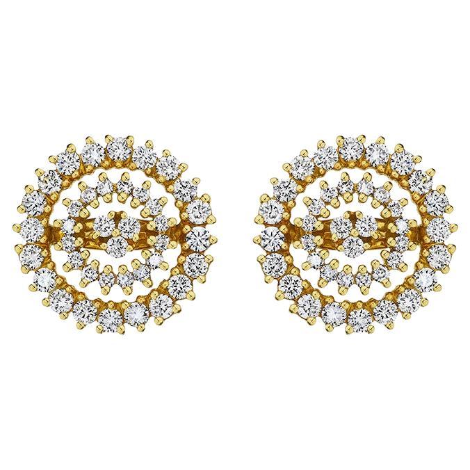 18 Karat Bestow Yellow Gold Earring with Vs-Gh Diamonds For Sale
