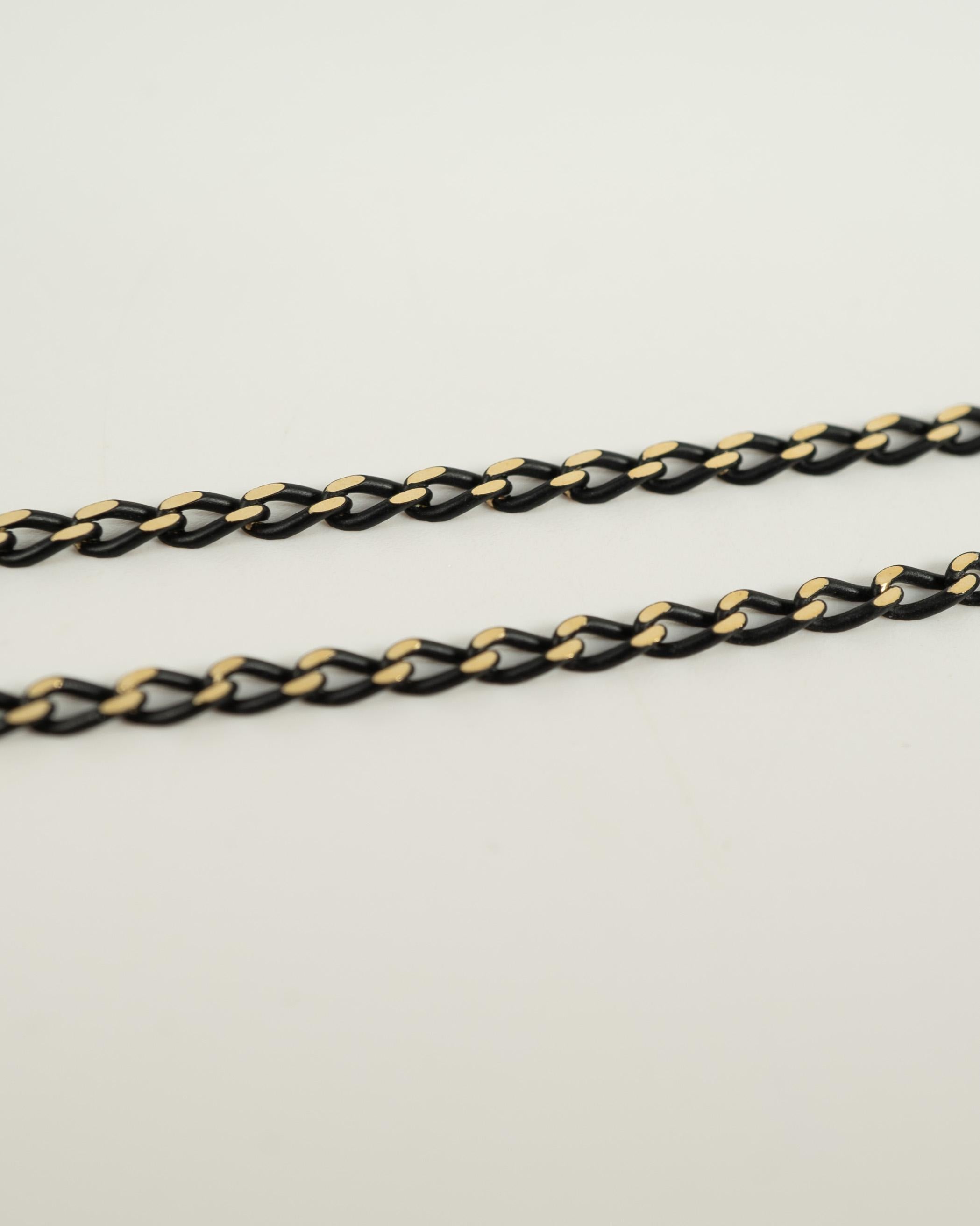 18 Karat Black and Yellow Gold Curb Necklace In Good Condition For Sale In Dallas, TX