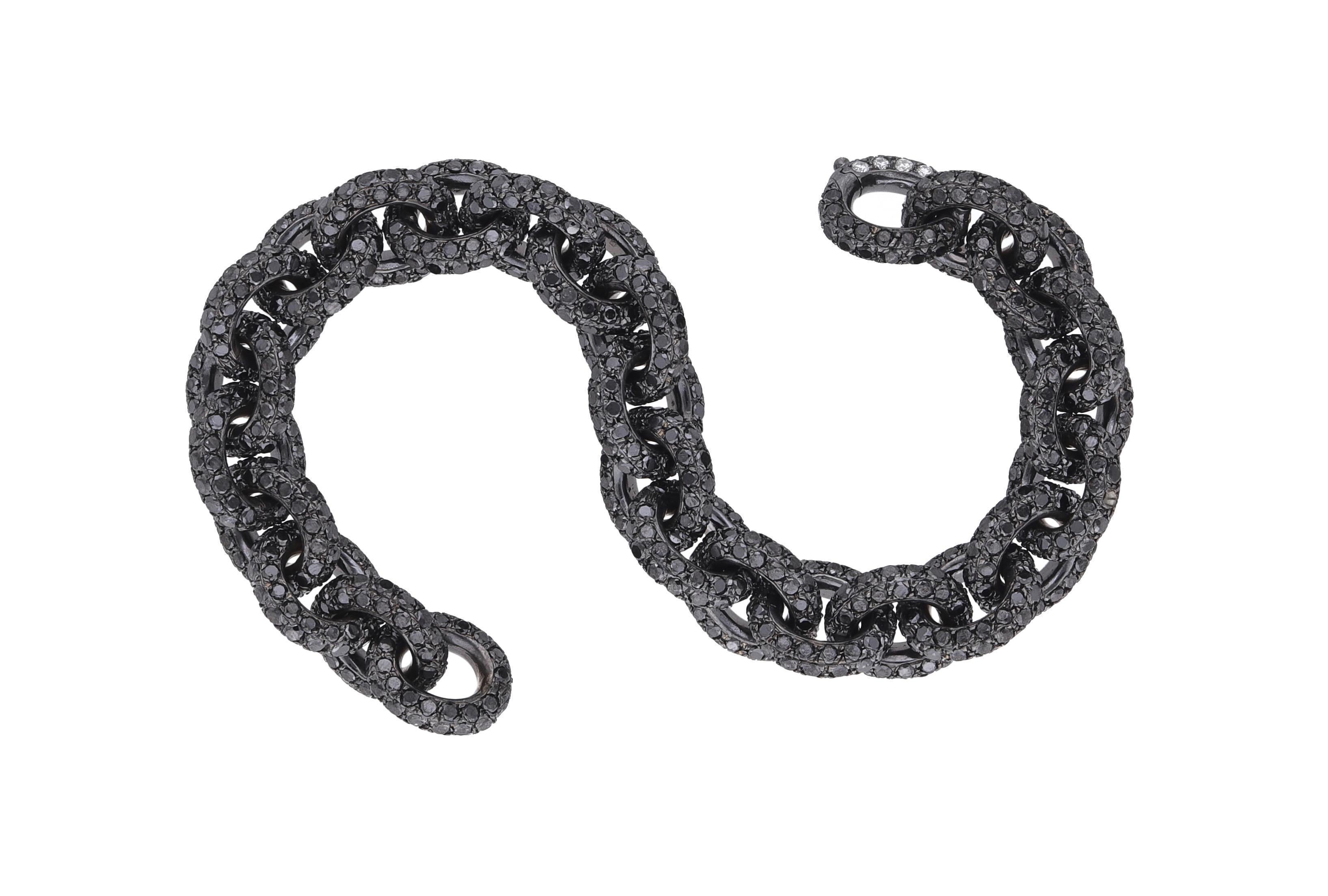 Round Cut 18 Karat Black Rhodium Gold Full Pave Black Diamonds Chain Bracelet For Sale