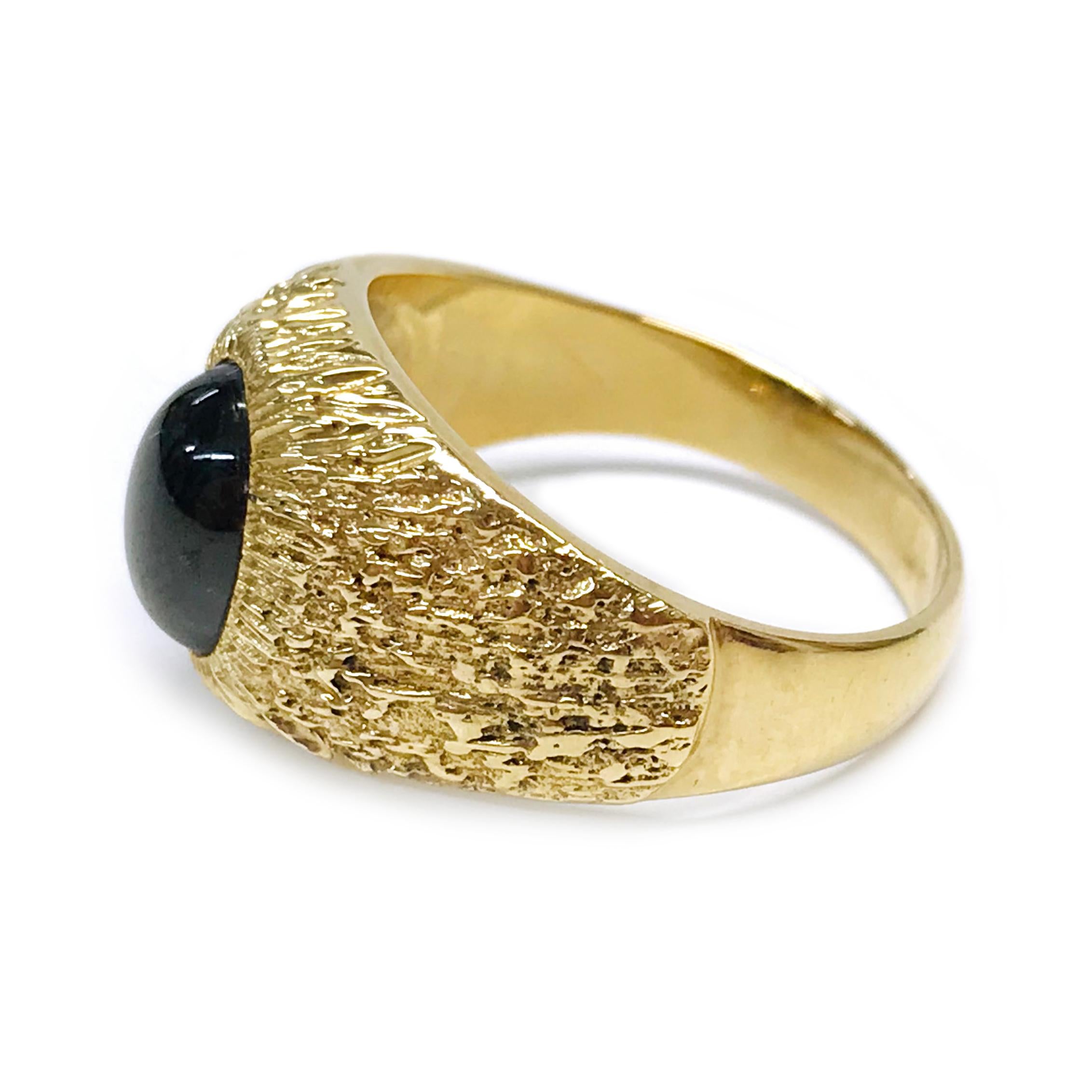 Retro 18 Karat Black Star Sapphire Ring