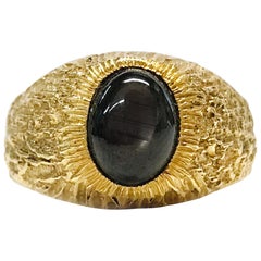 Vintage 18 Karat Black Star Sapphire Ring