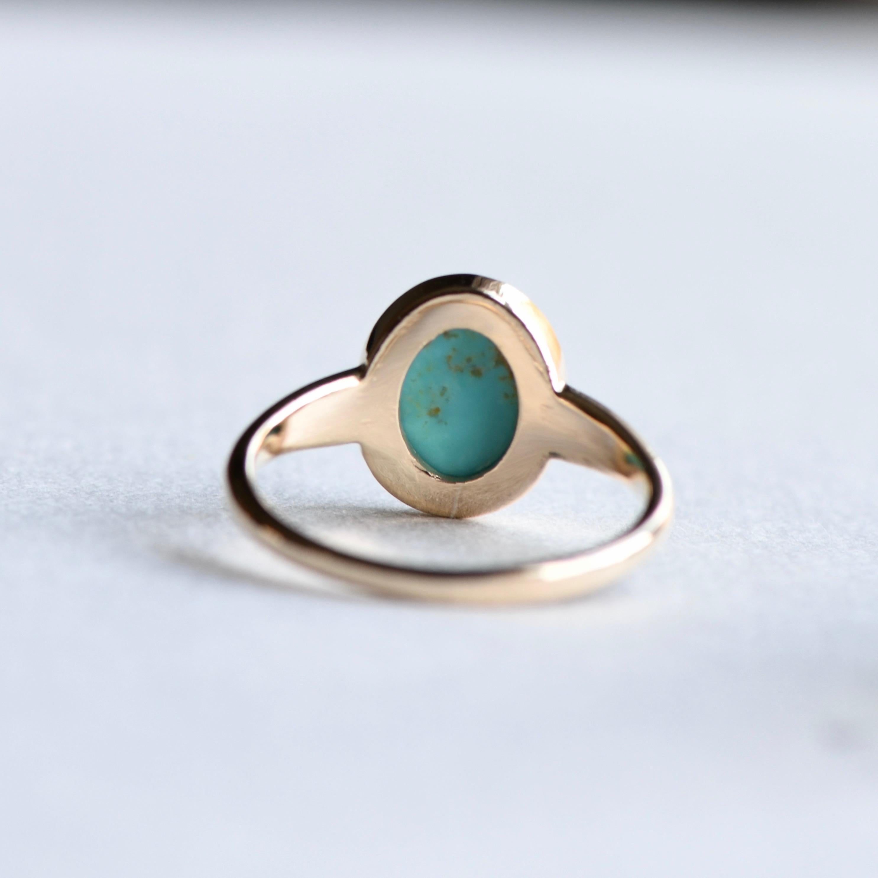Oval Cut 18 Karat Blue Turquoise Oval Cocktail Ring For Sale