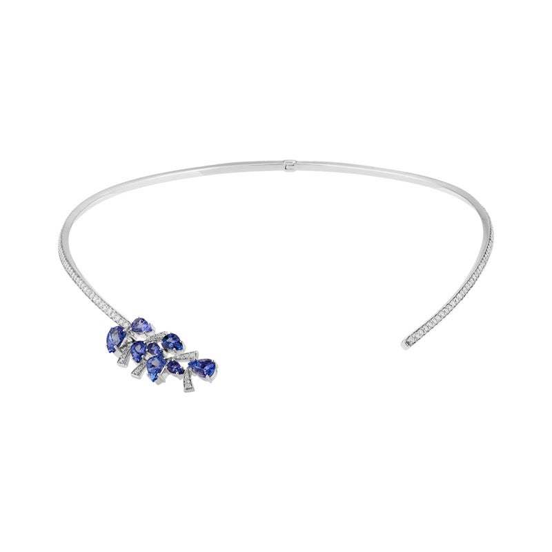 18 Karat Botanica White Gold Necklace with Vs-Gh Diamonds and Blue Tanzanite For Sale