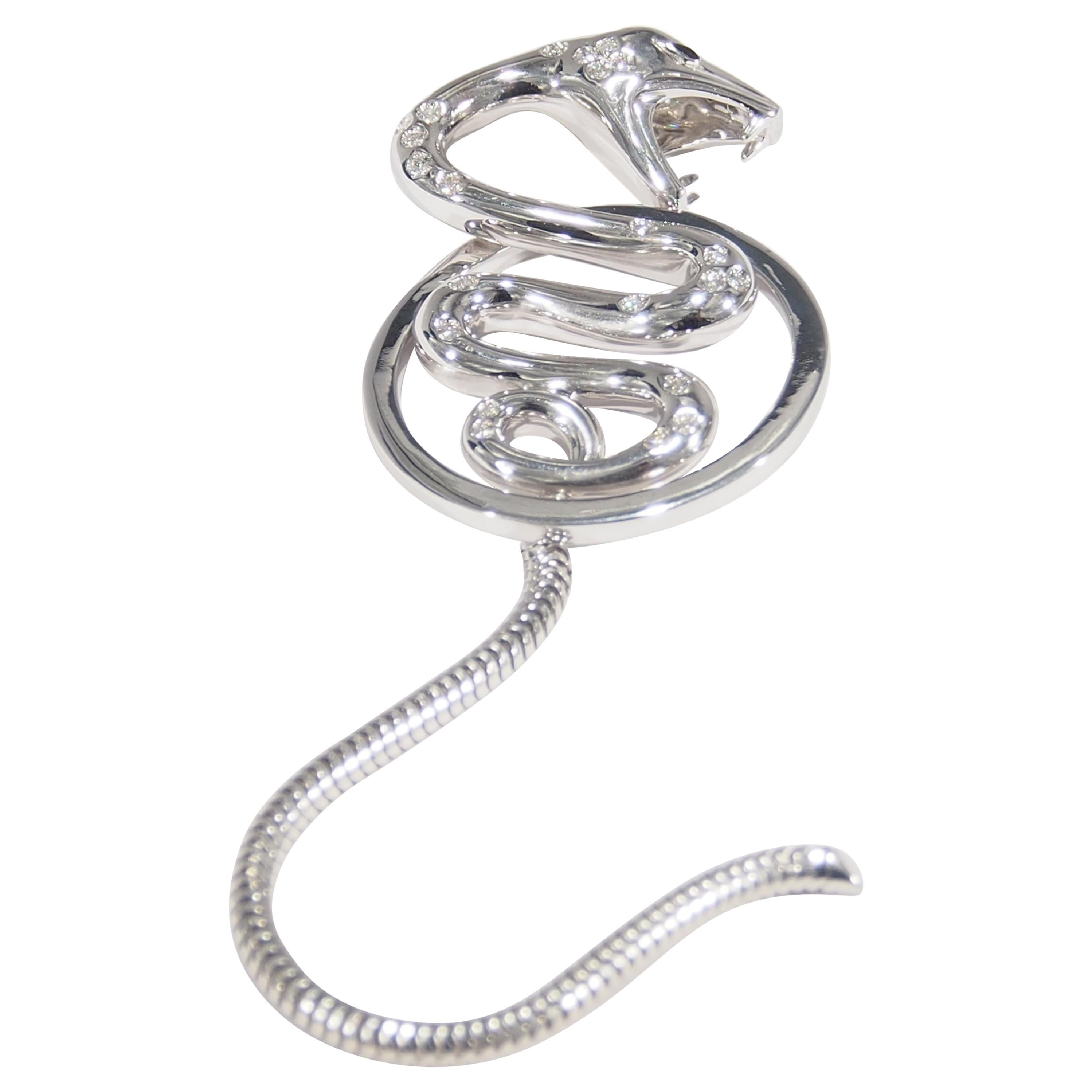 Boucheron Emerald Diamond Gold Trouble Snake Pendant at 1stDibs ...