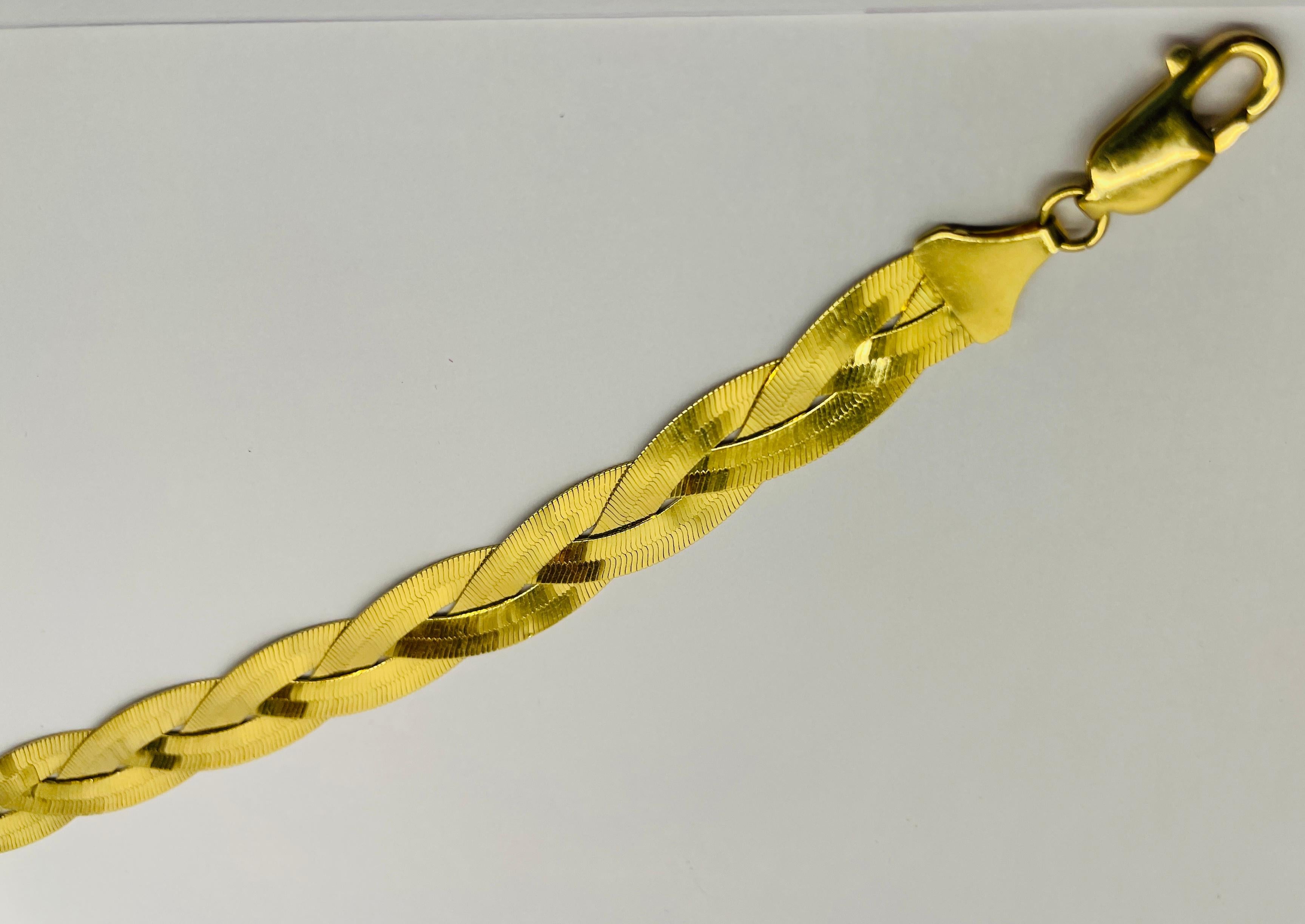 18 karat Bracelet Two Tone Yellow and white gold Braided Reversible French In Good Condition For Sale In North Hollywood, CA