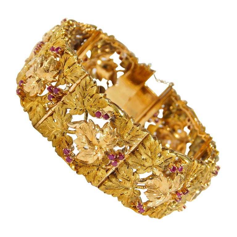 18 Karat Buccellati Ruby Bracelet Leaf Motif Yellow Gold For Sale at ...