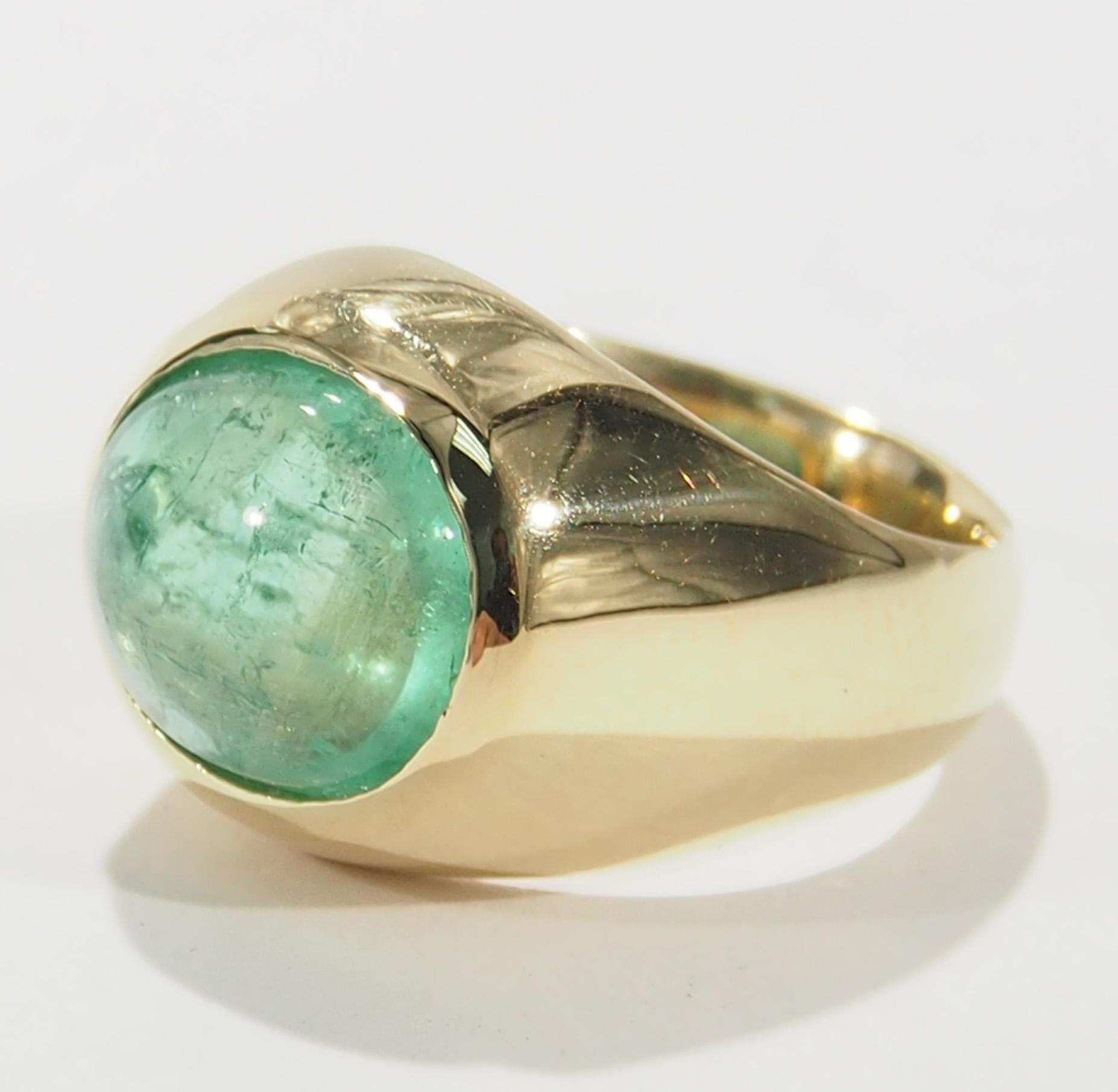 emerald dome ring