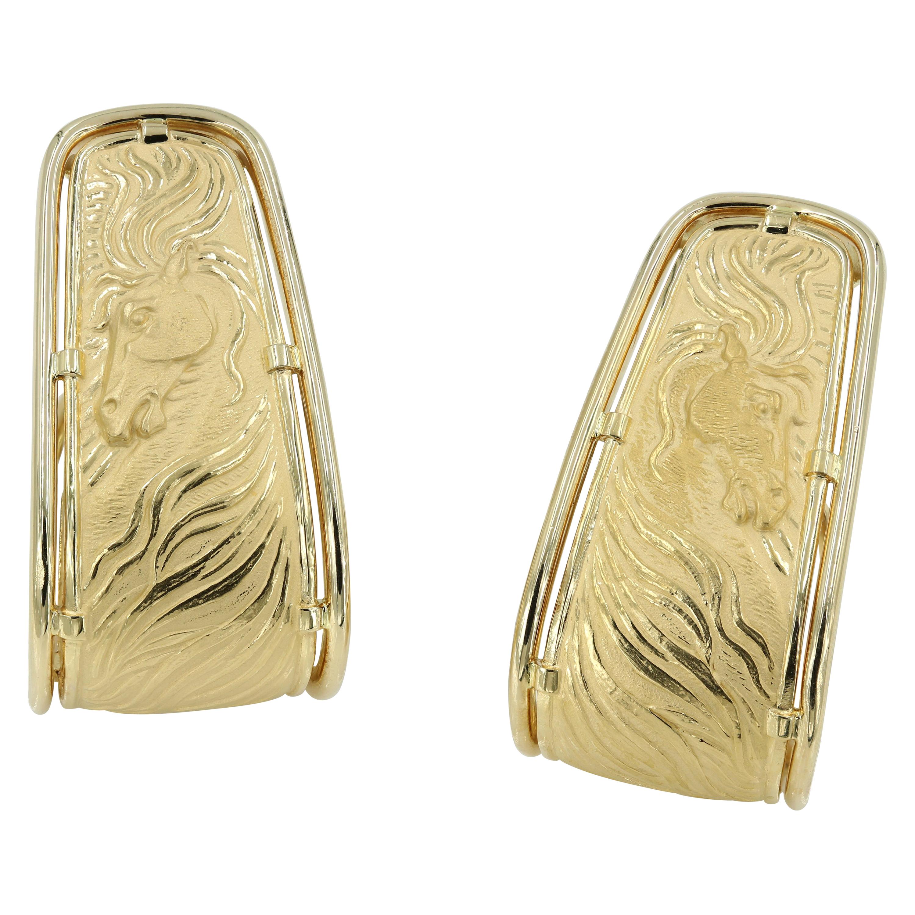 18 Karat Carrera y Carrera Yellow Gold Earrings with “Horse” Theme