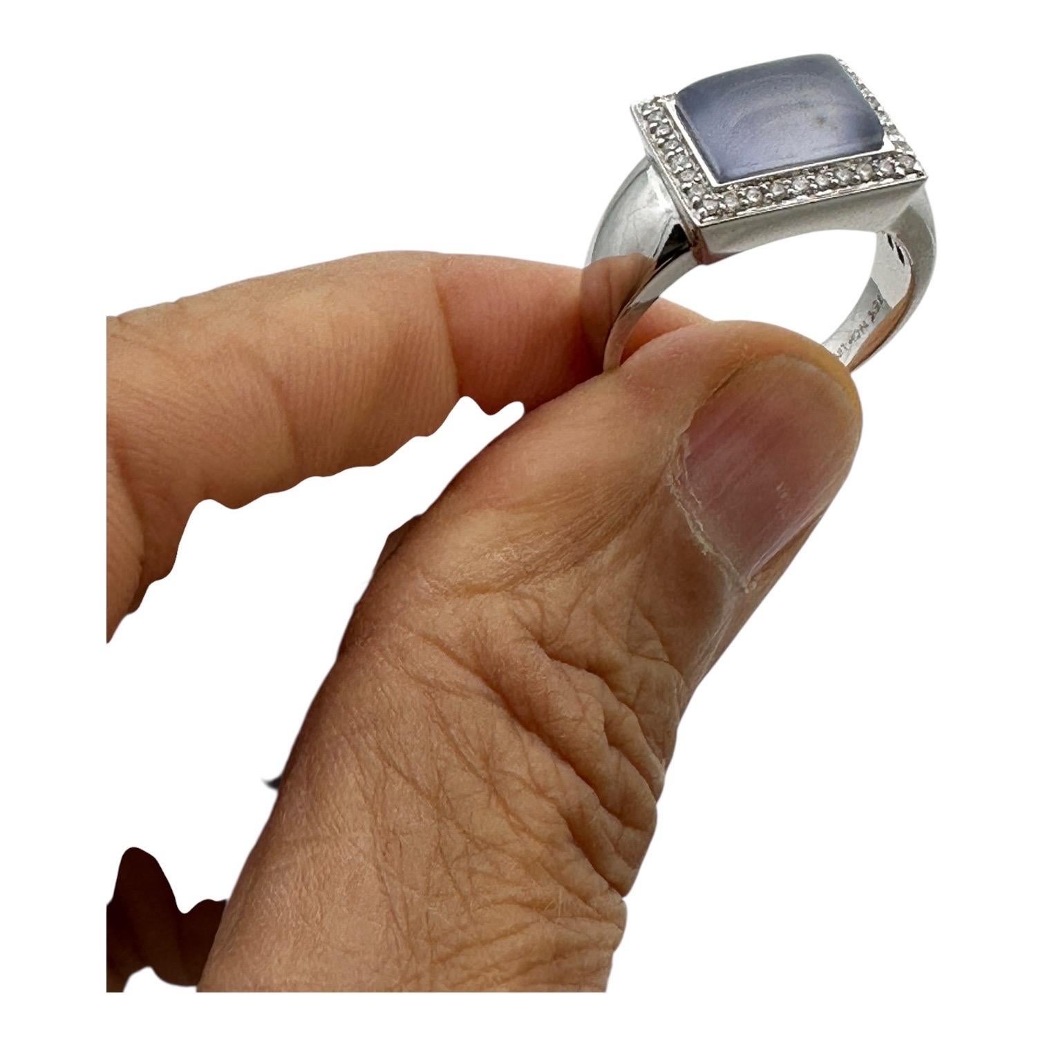 18 Karat Chalcedon Cabochon und Diamant Halo Ring im Angebot 5