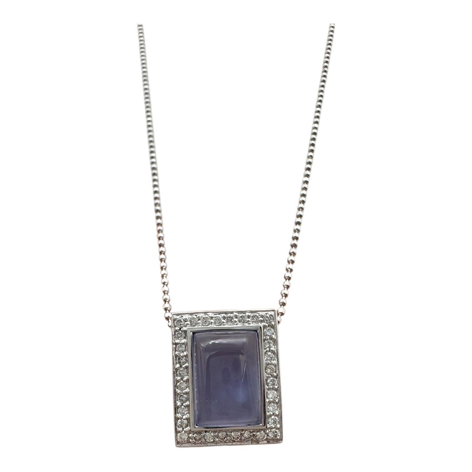 18 Karat Chalcedon Edelstein und Diamant Halo-Anhänger mit Kette im Angebot 3