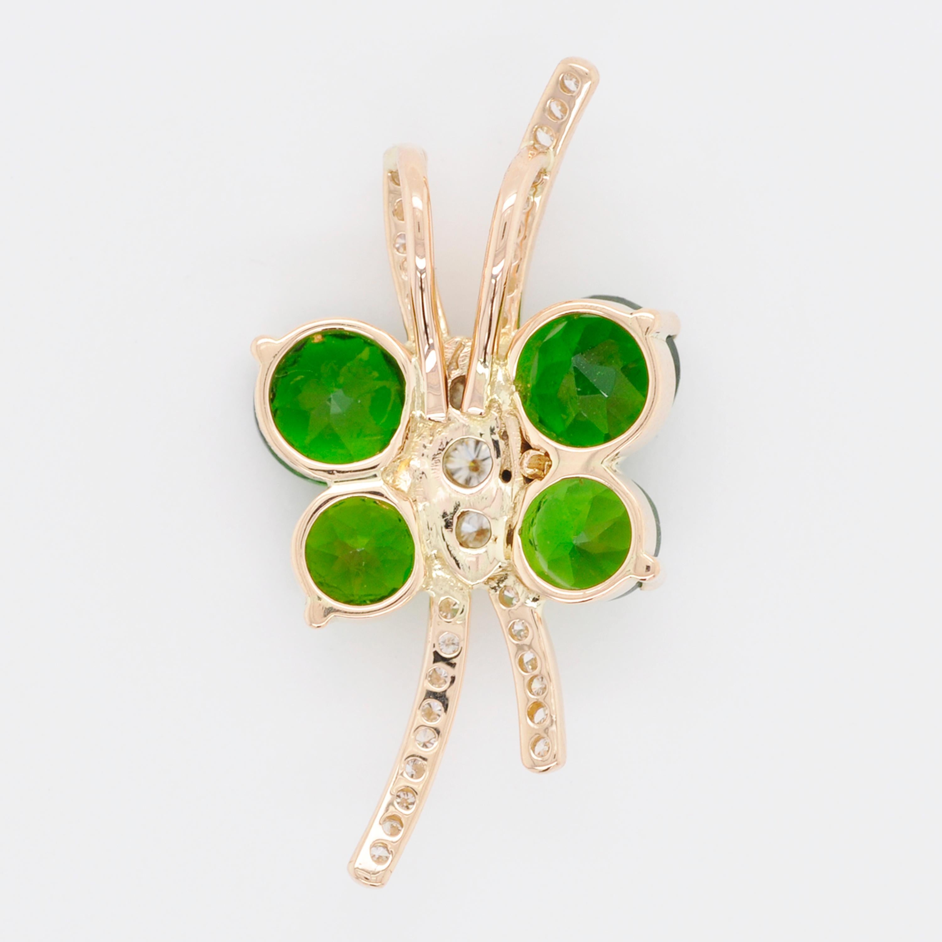 18 Karat Chrome Diopside Diamond Butterfly Pendant Necklace For Sale 1