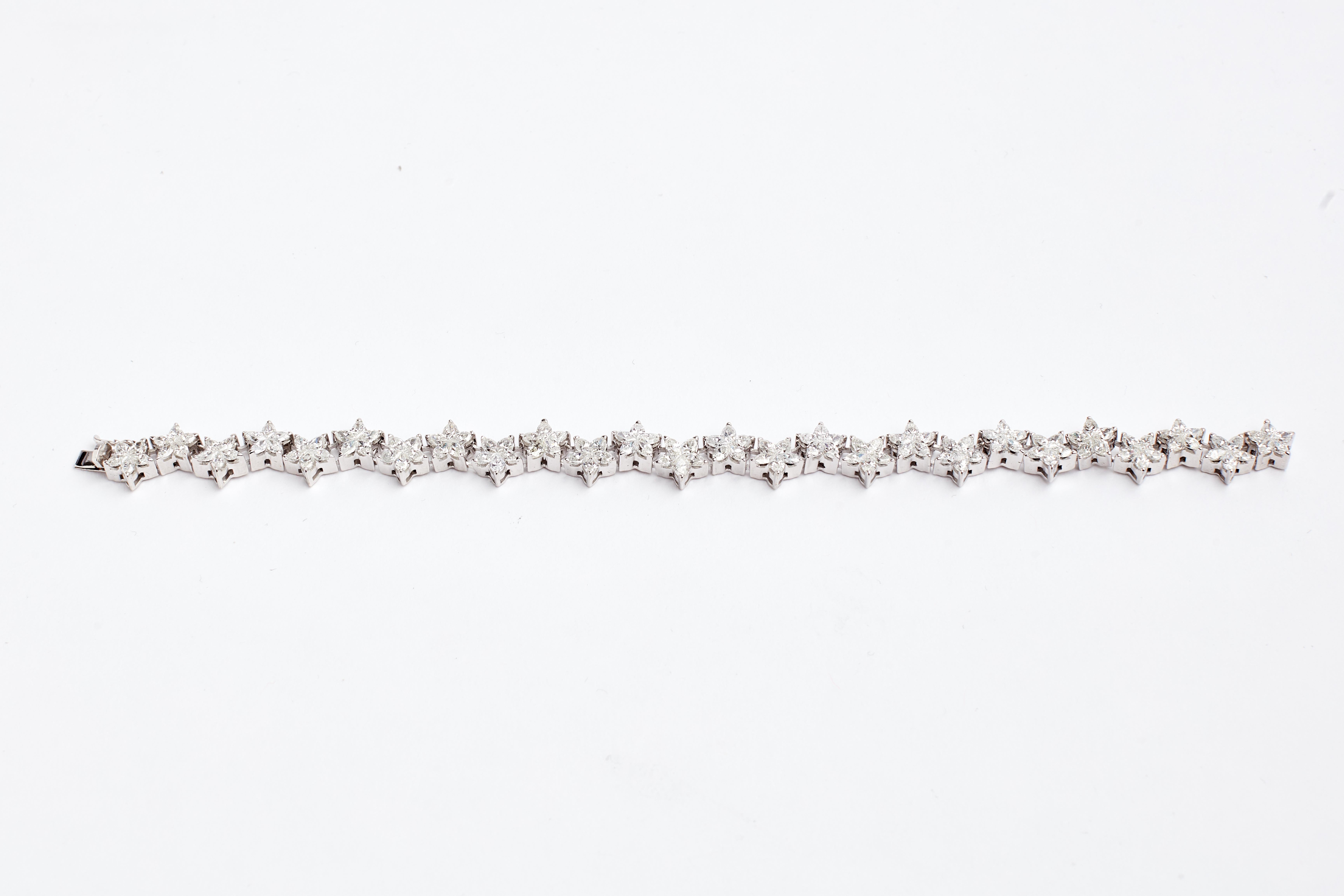 18 Karat Custom Cut Diamond Star Bracelet 4