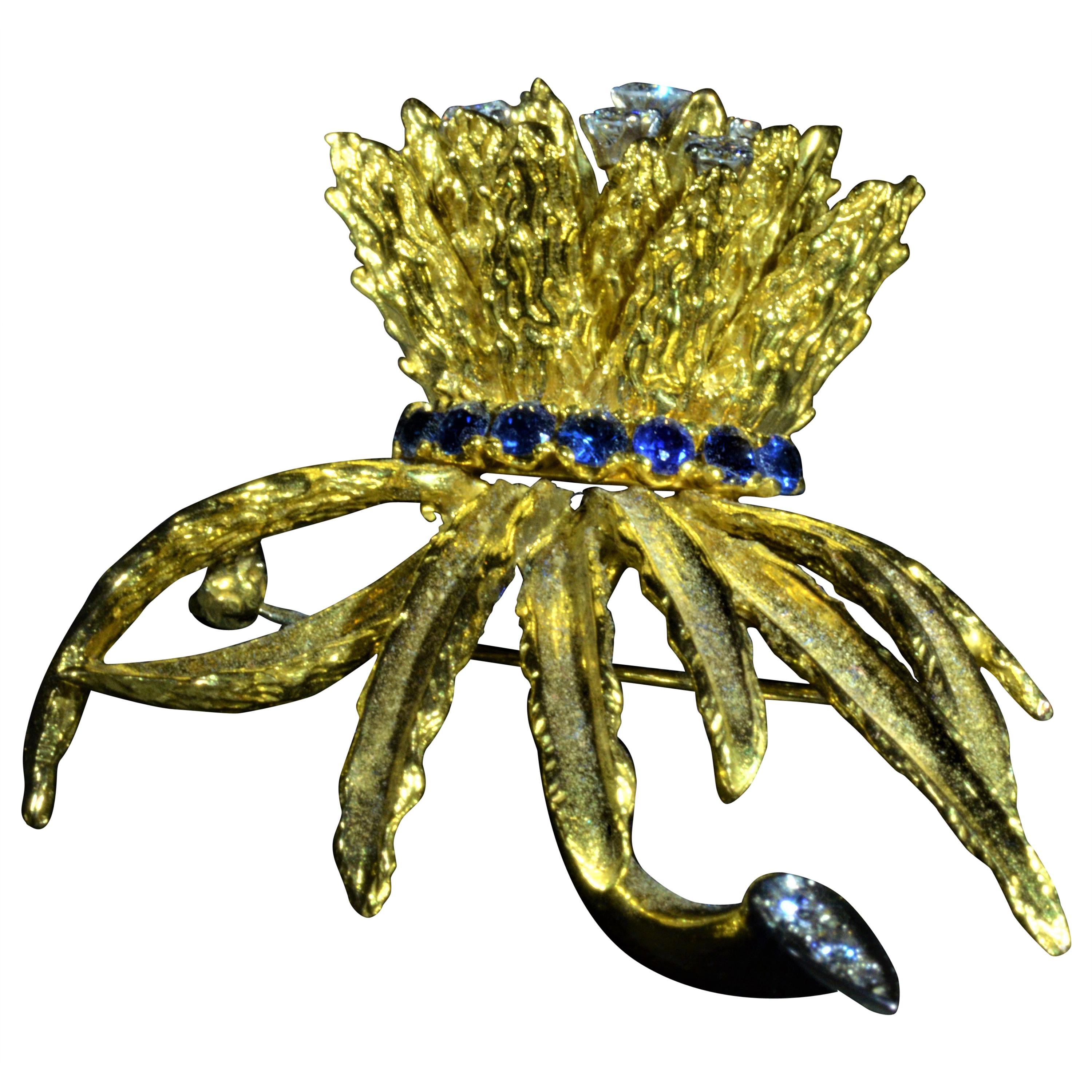 18 Karat Dan Frere Pendant Brooch Combination with Sapphires and Diamonds For Sale