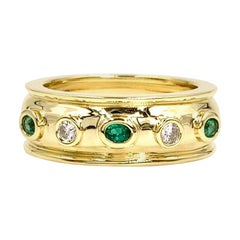 18 Karat Diamond and Emerald Band Ring