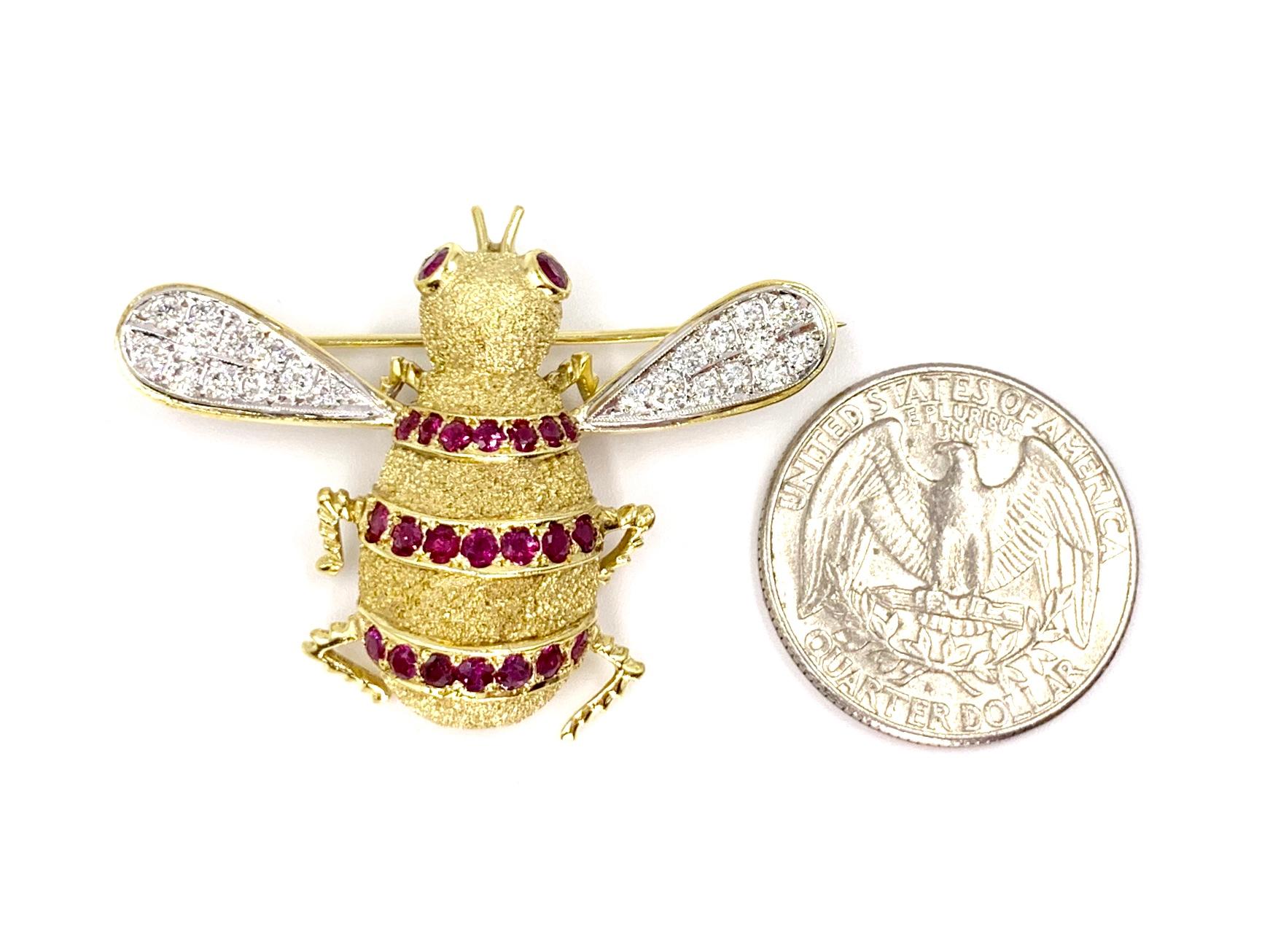 18 Karat Diamond and Ruby Bee Brooch In Excellent Condition In Pikesville, MD