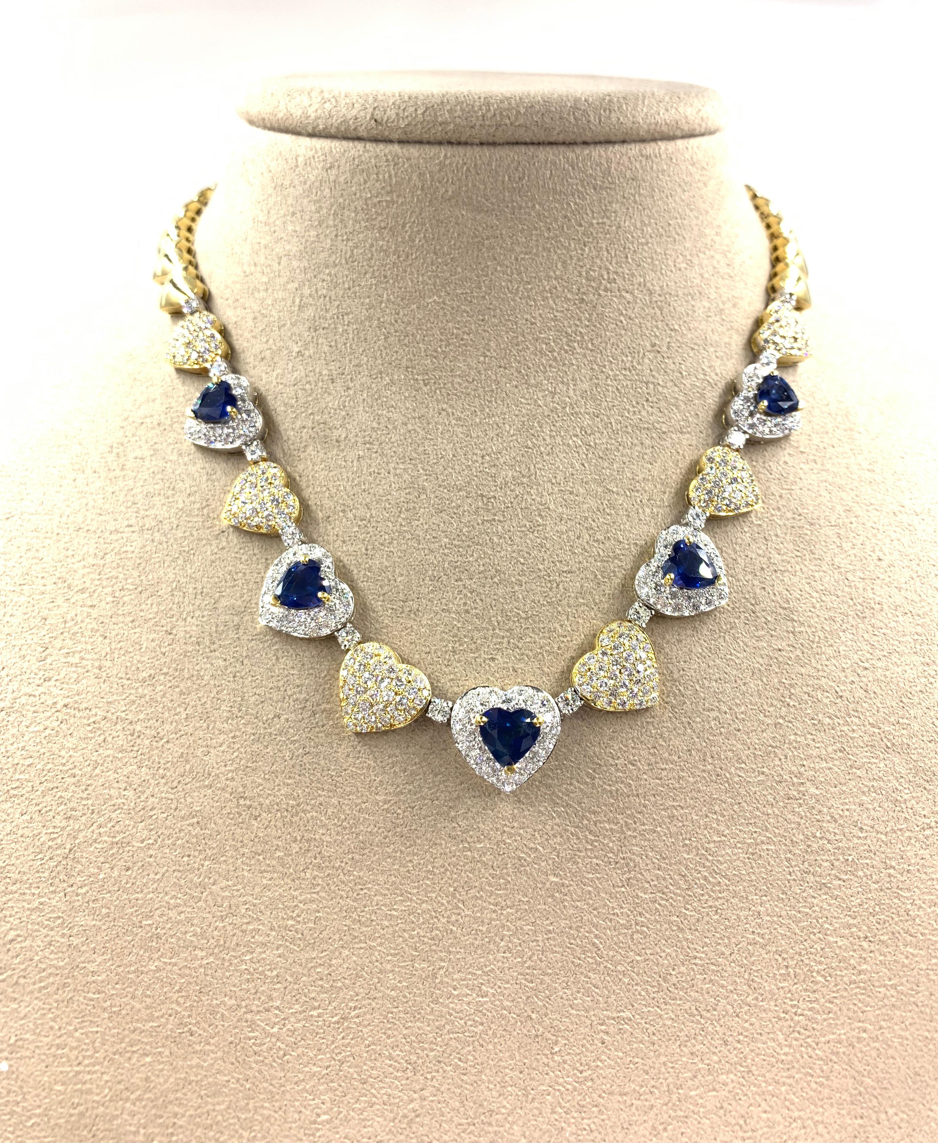 18 Karat Diamond and Sapphire Heart Necklace For Sale 4
