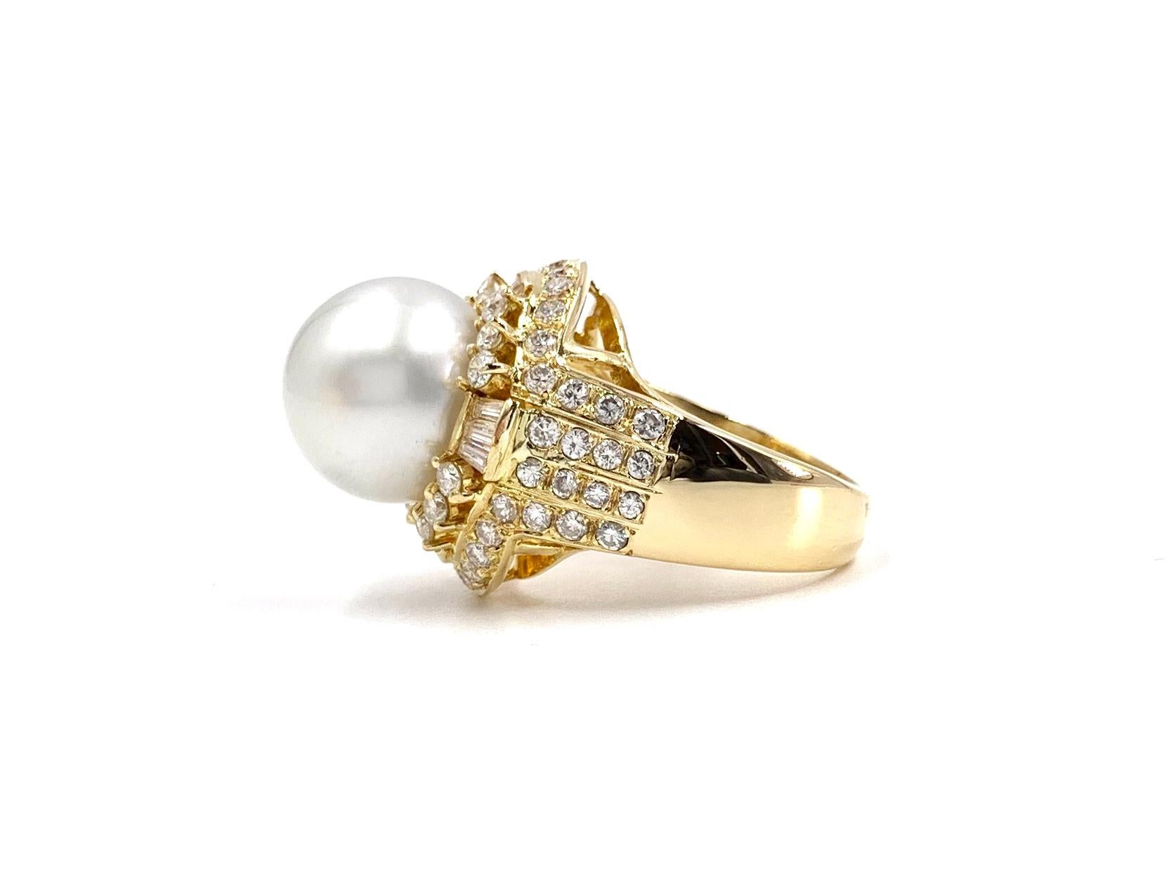 18 Karat Diamond and South Sea Pearl Ring For Sale 1