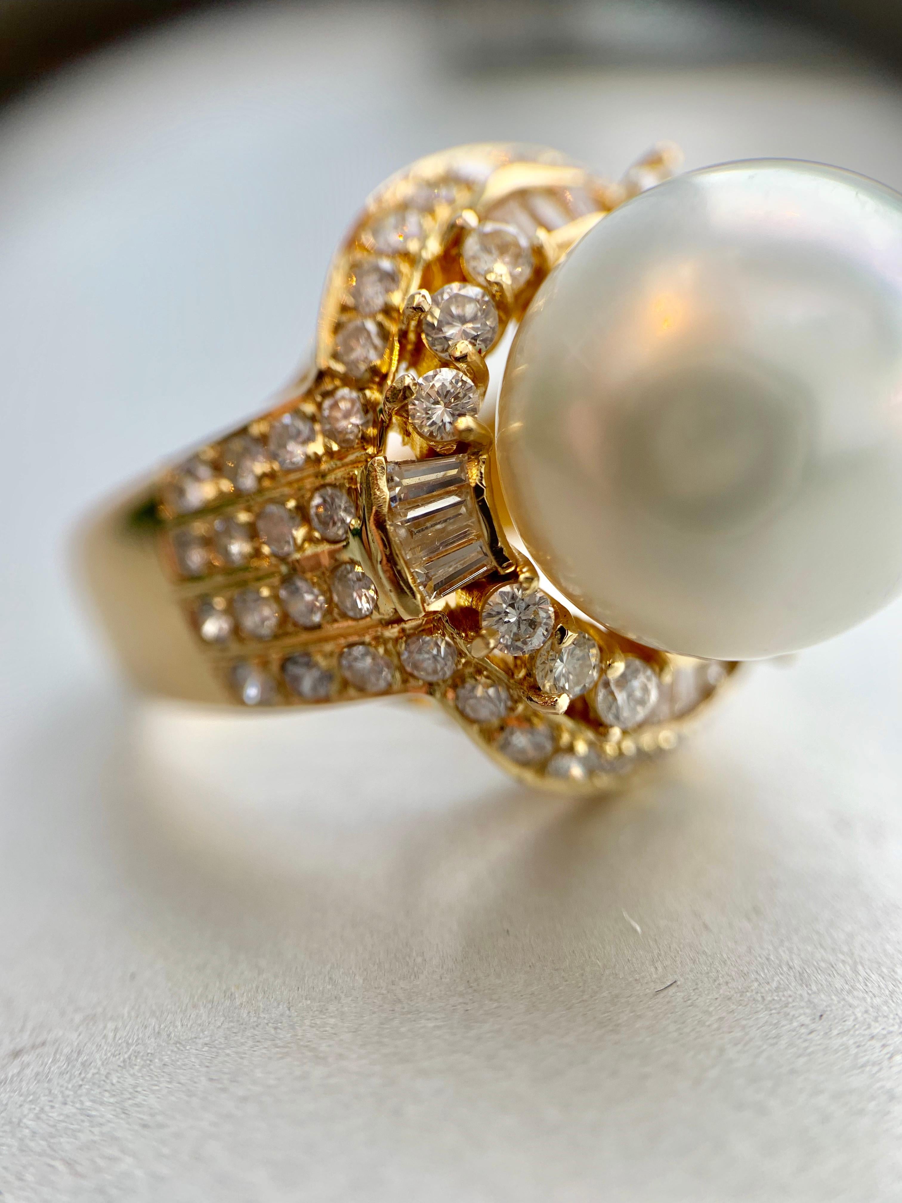 18 Karat Diamond and South Sea Pearl Ring For Sale 5