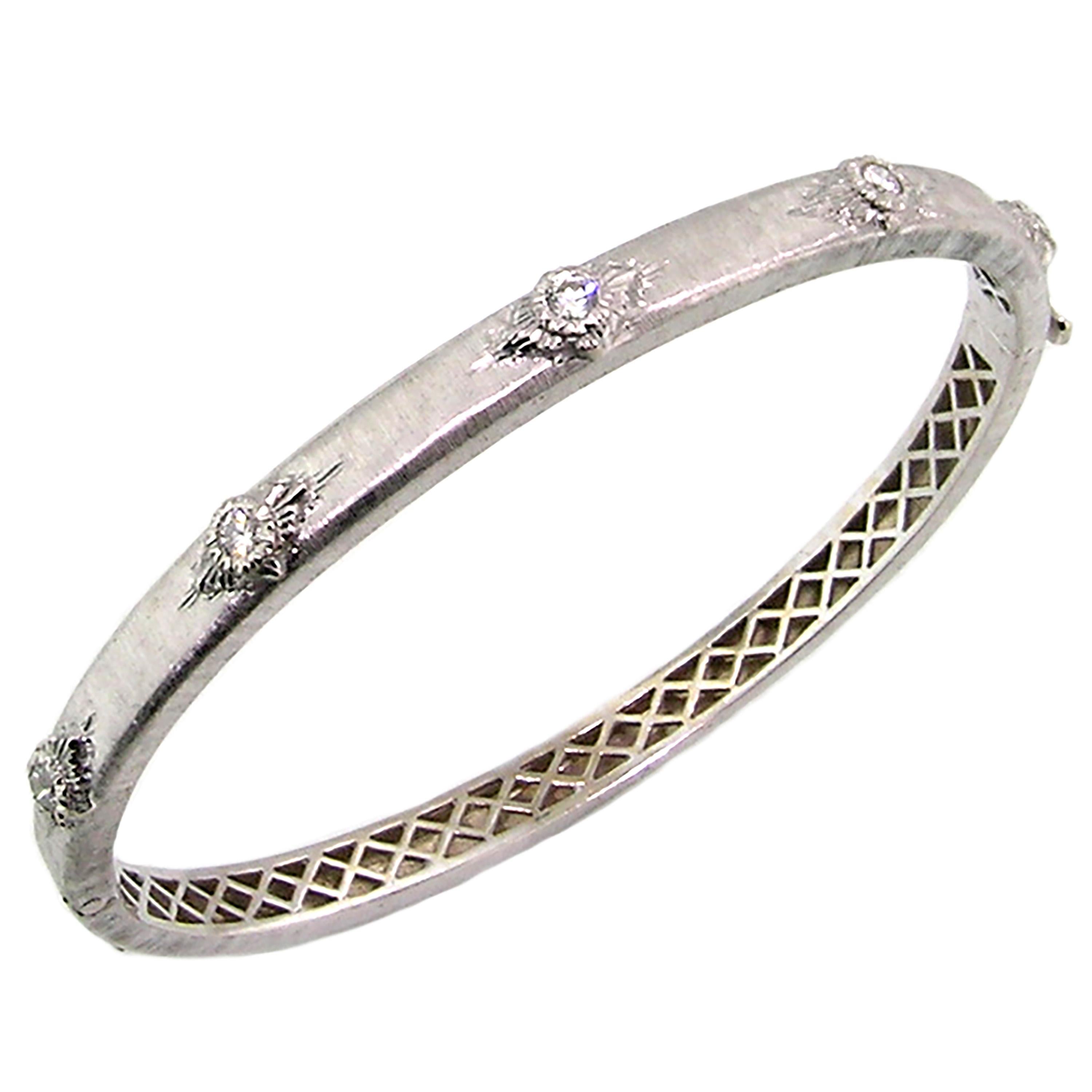 18 Karat Diamond Bangle in White, Handmade and Hand Engraved in Florence, Italy