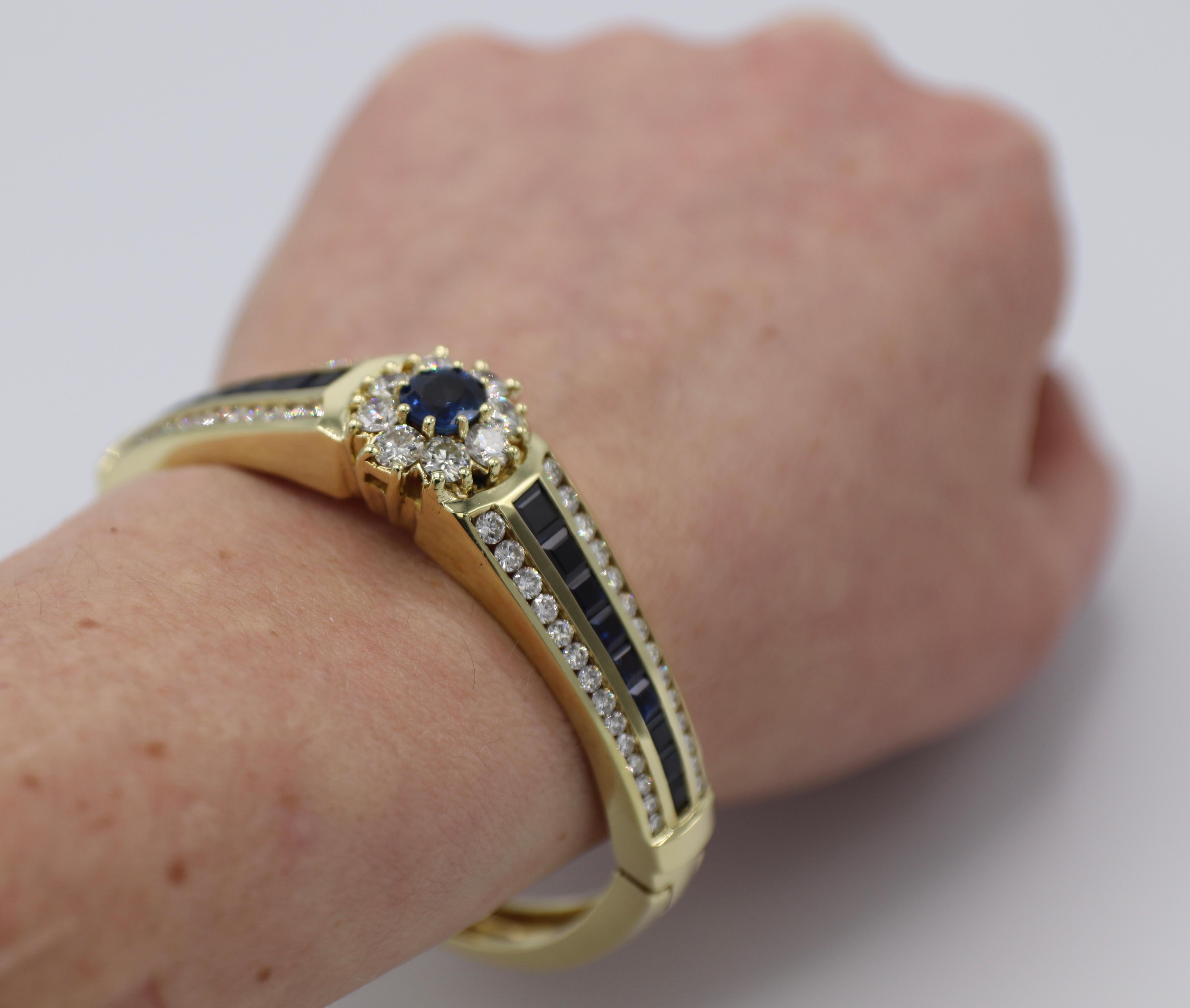 GIA Certified 18 Karat Diamond and Blue Sapphire Hinged Bangle Bracelet 3
