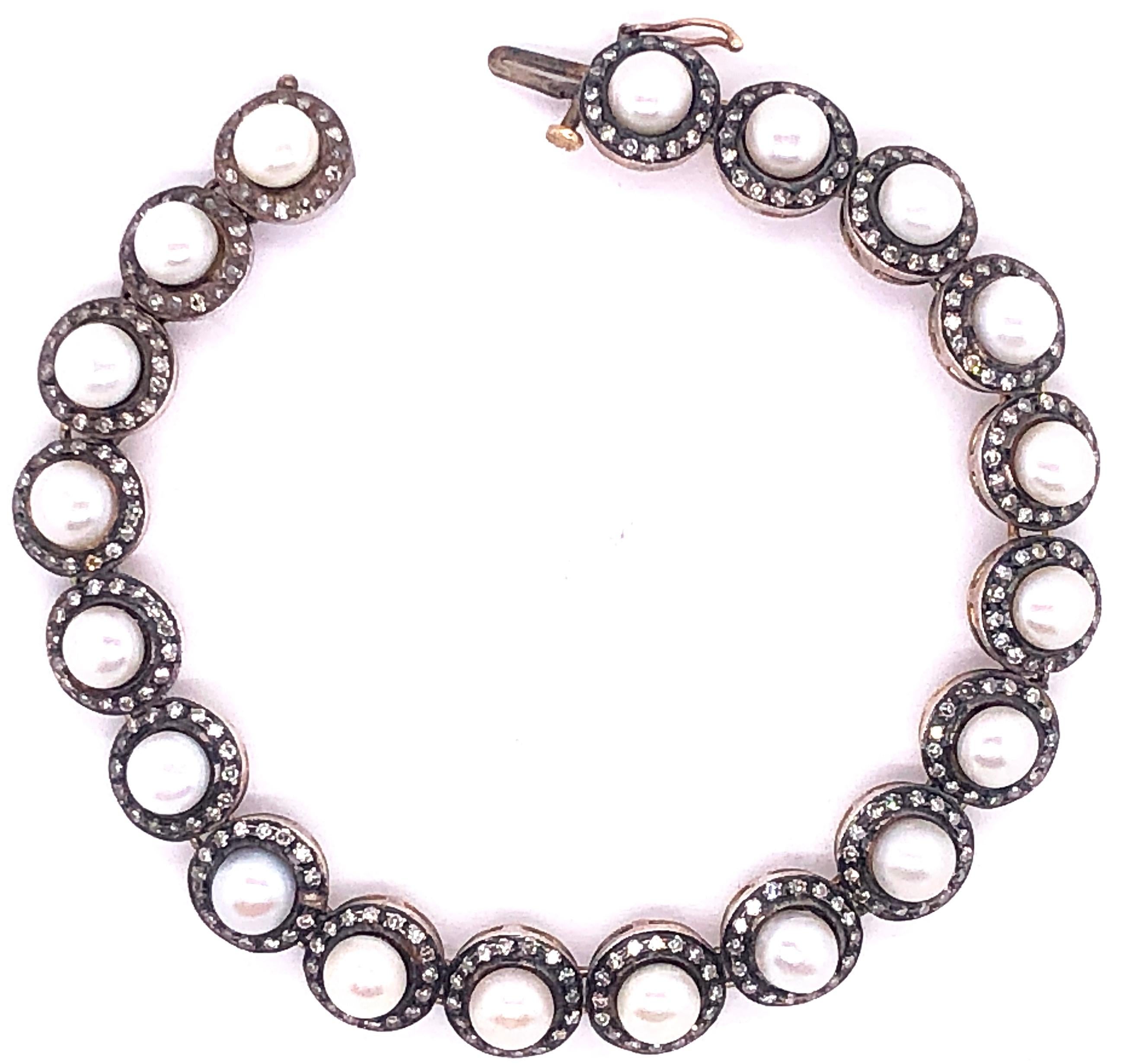 Taille ronde Bracelet de succession en diamants et perles 18 carats en vente
