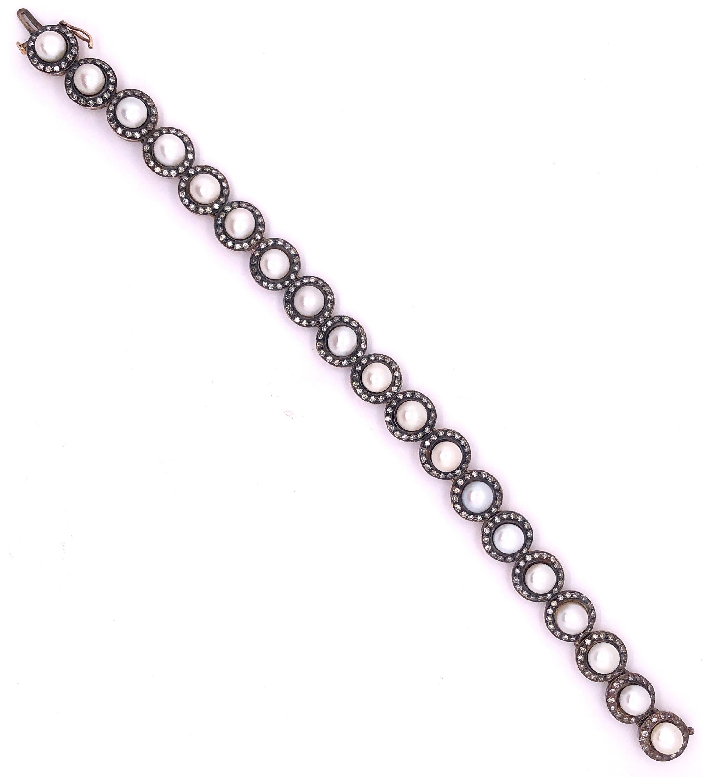 Bracelet de succession en diamants et perles 18 carats Bon état - En vente à Stamford, CT