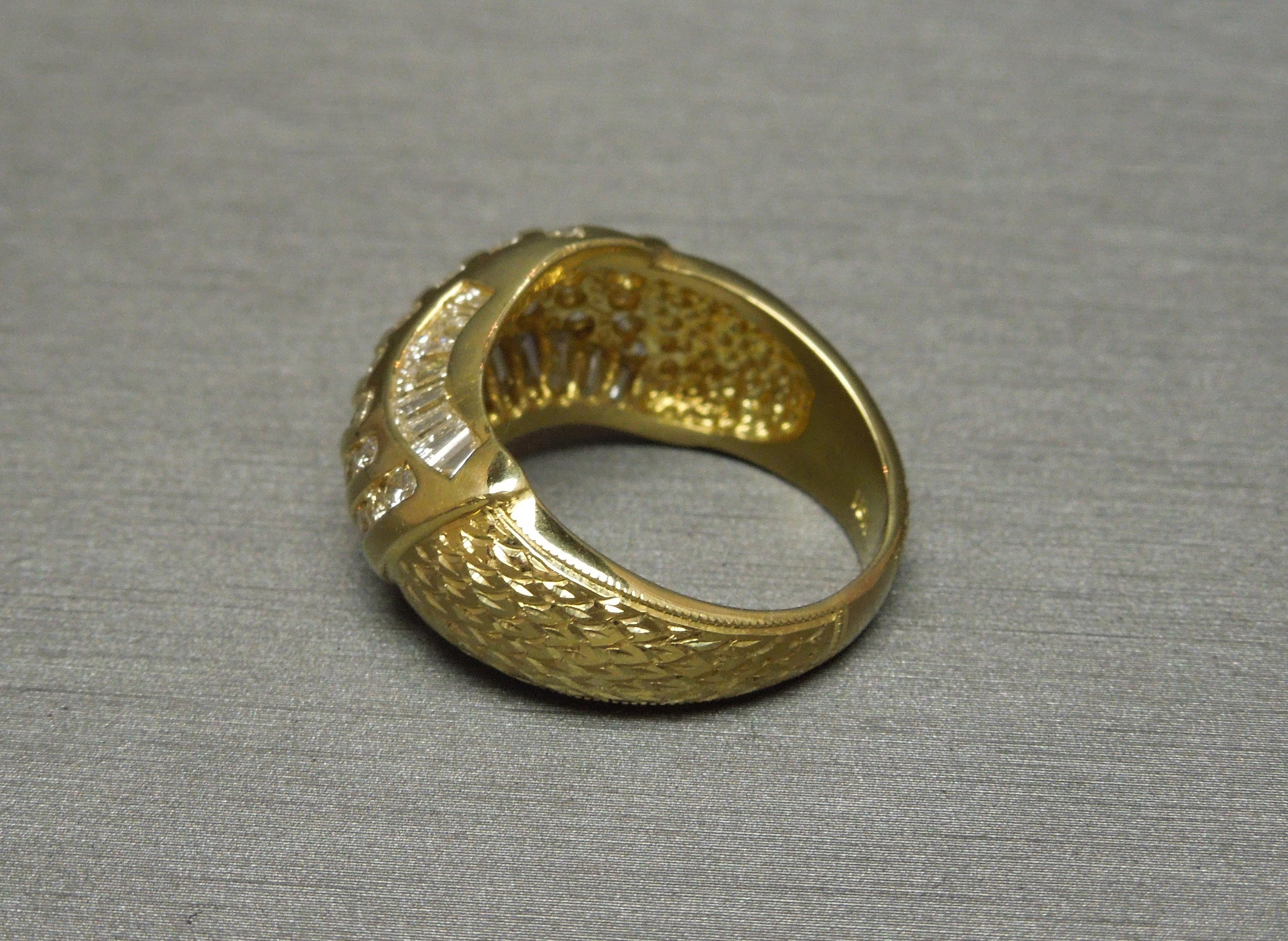 Women's or Men's 18 Karat Diamond Snake-Skin Dome Ring For Sale