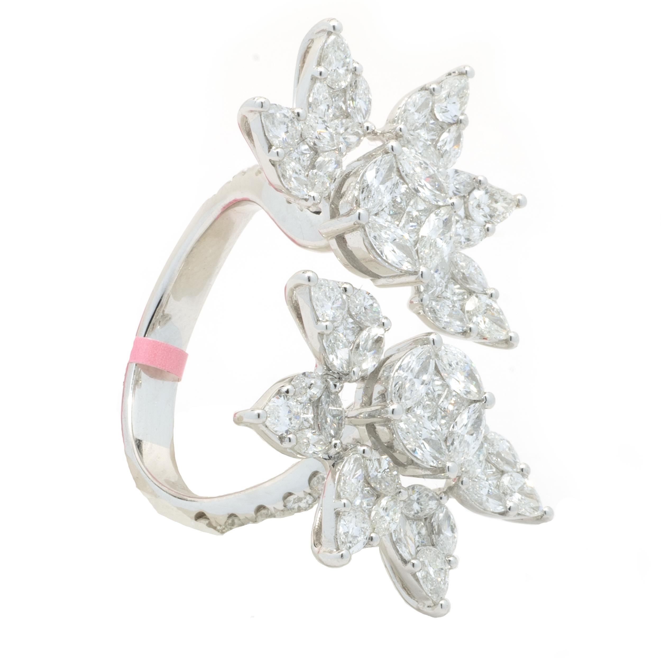 18 Karat Double Flower Diamond Ring  In Excellent Condition In Scottsdale, AZ