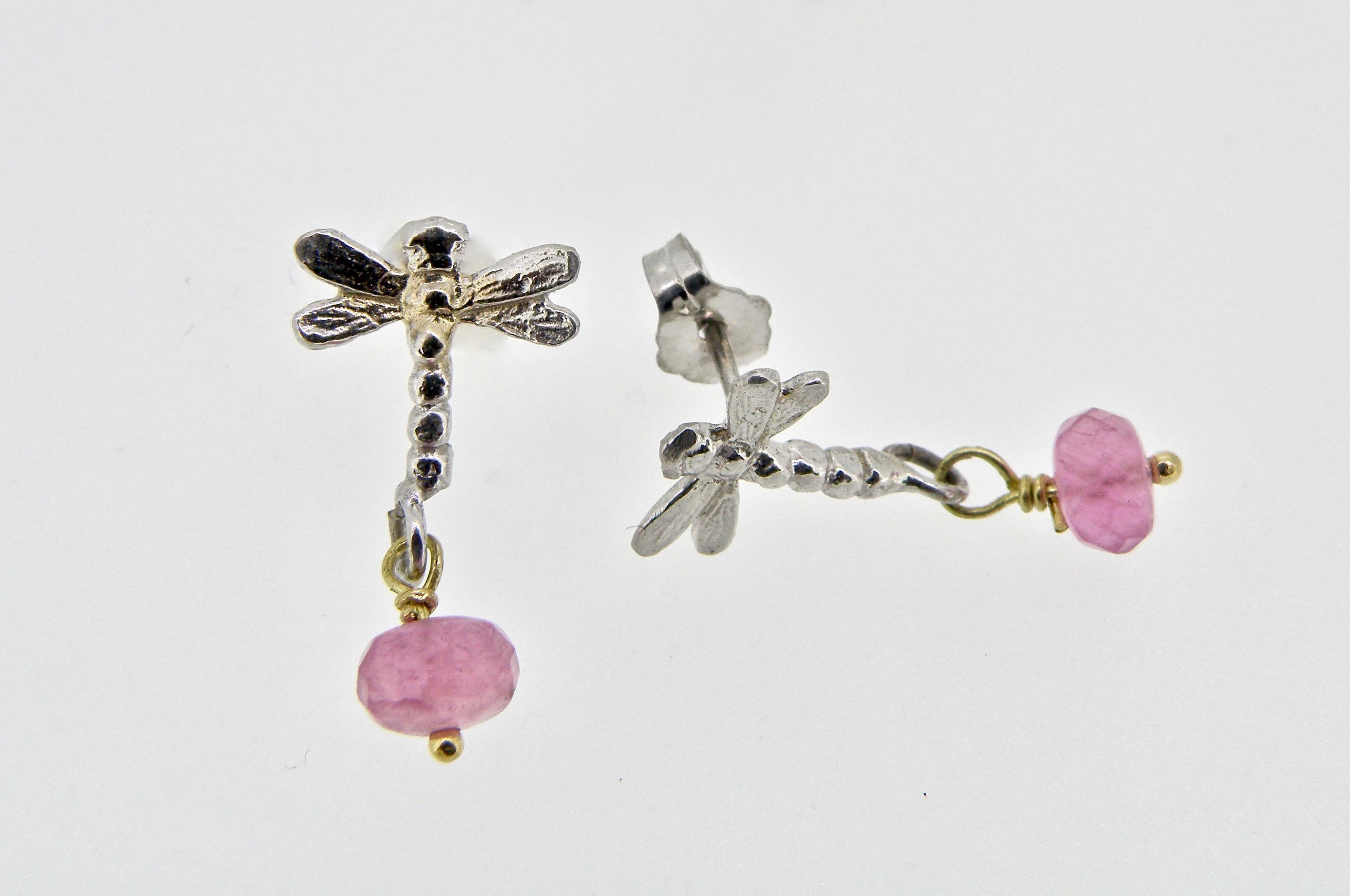 18 Karat Dragonfly Earrings In New Condition For Sale In Cohasset, MA