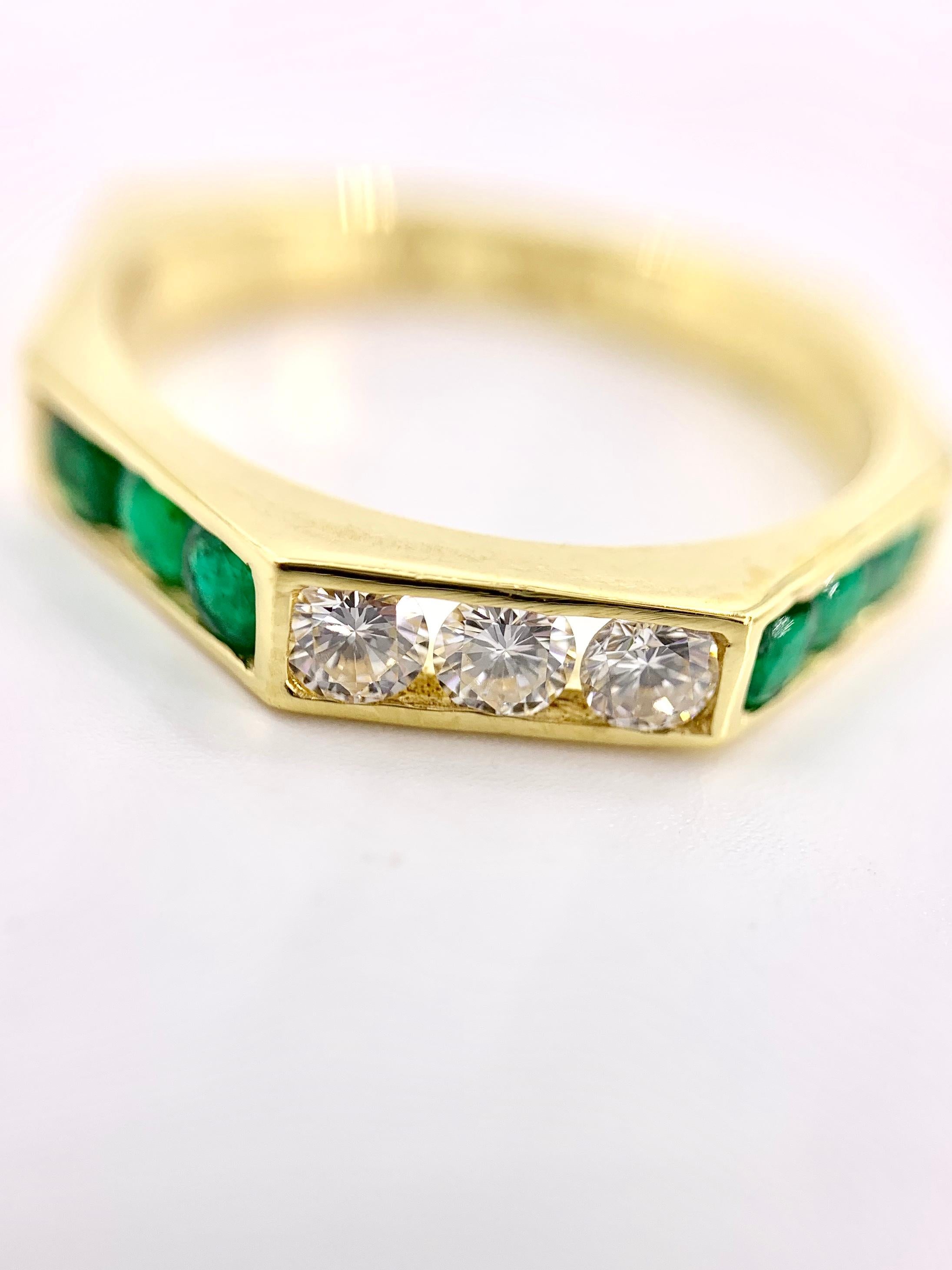18 Karat Emerald and Diamond Modern Band Ring 5