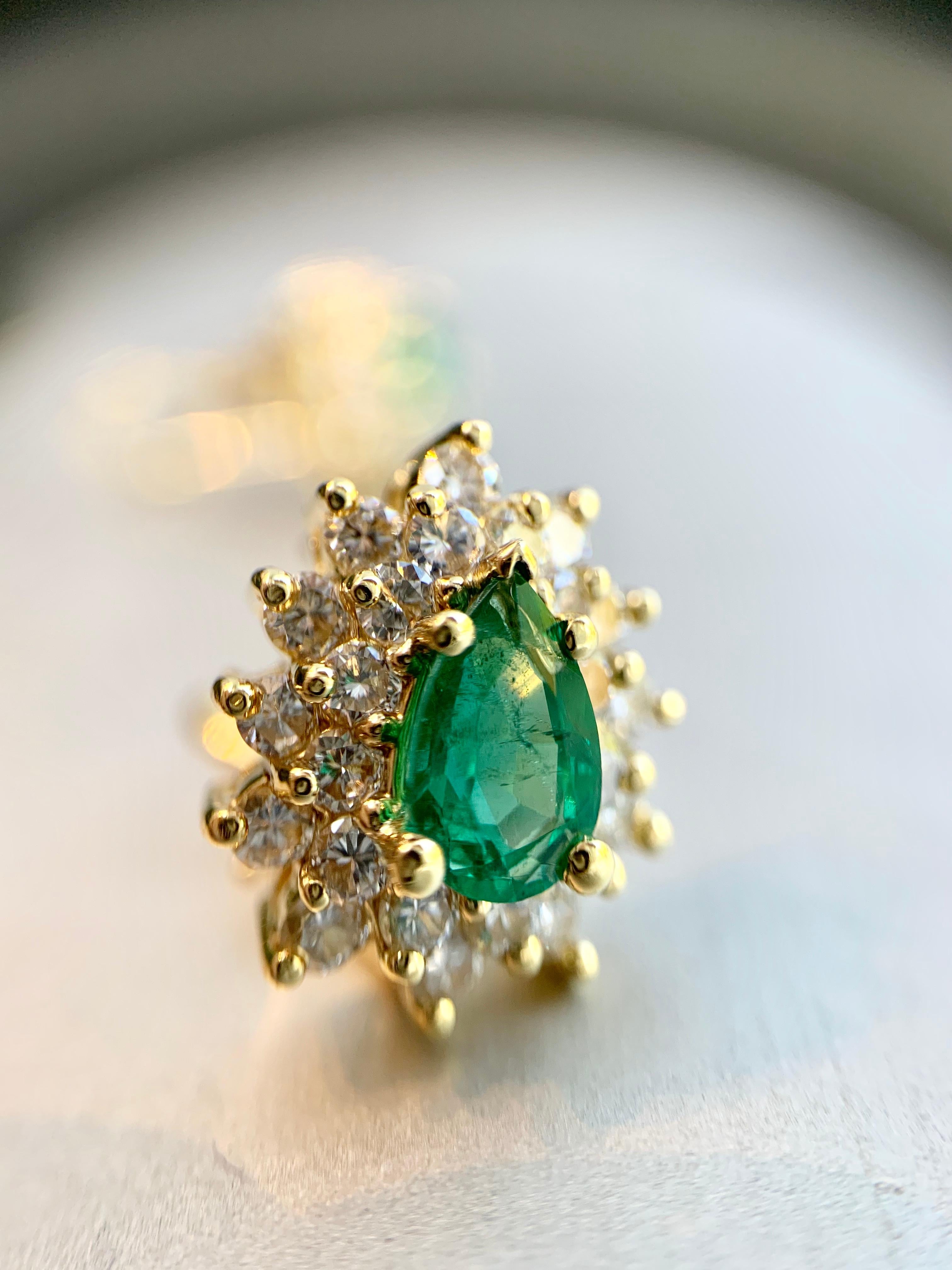 18 Karat Emerald and Diamond Pear Shape Earrings For Sale 4