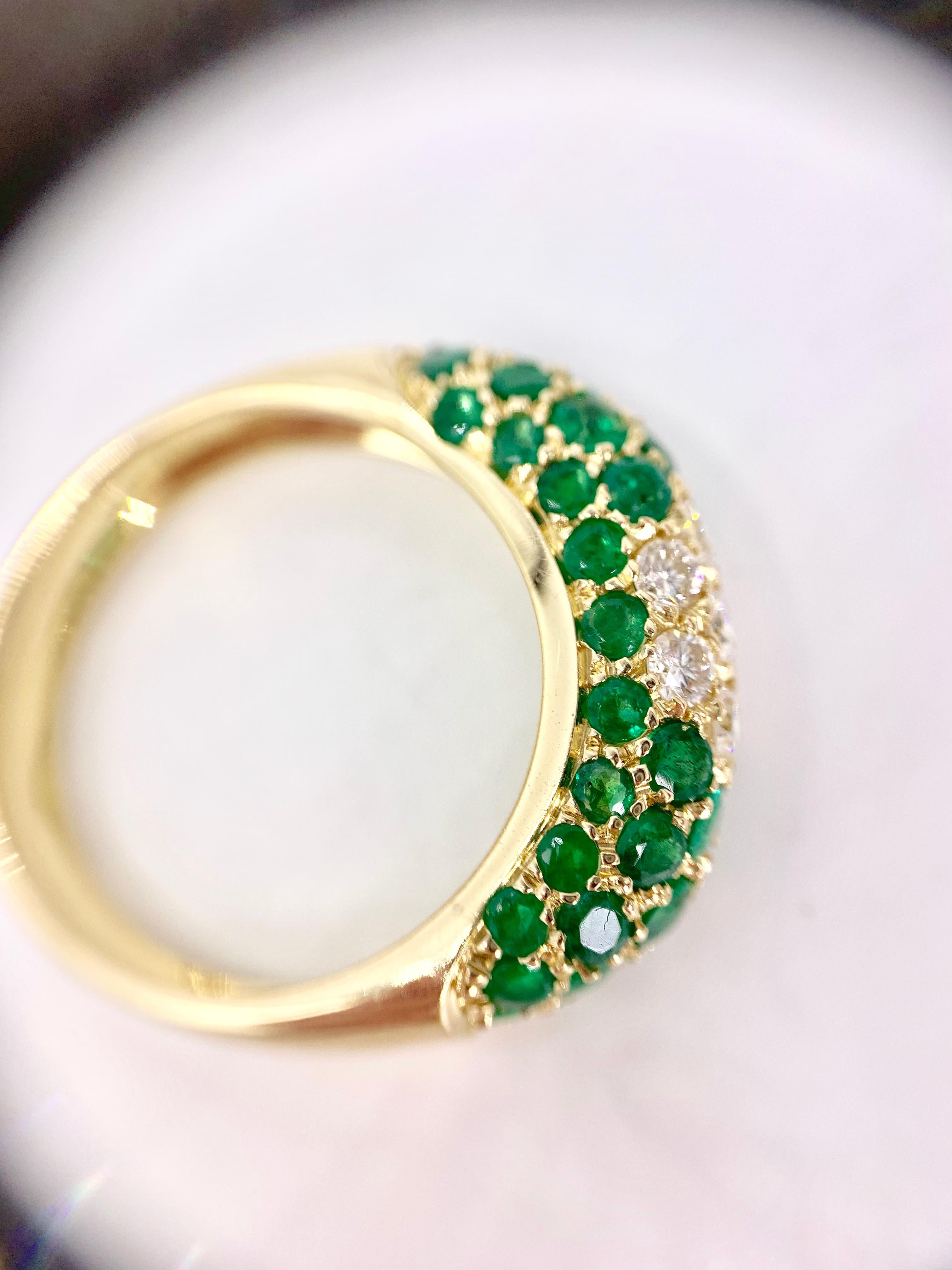 18 Karat Emerald and Diamond Ring For Sale 4