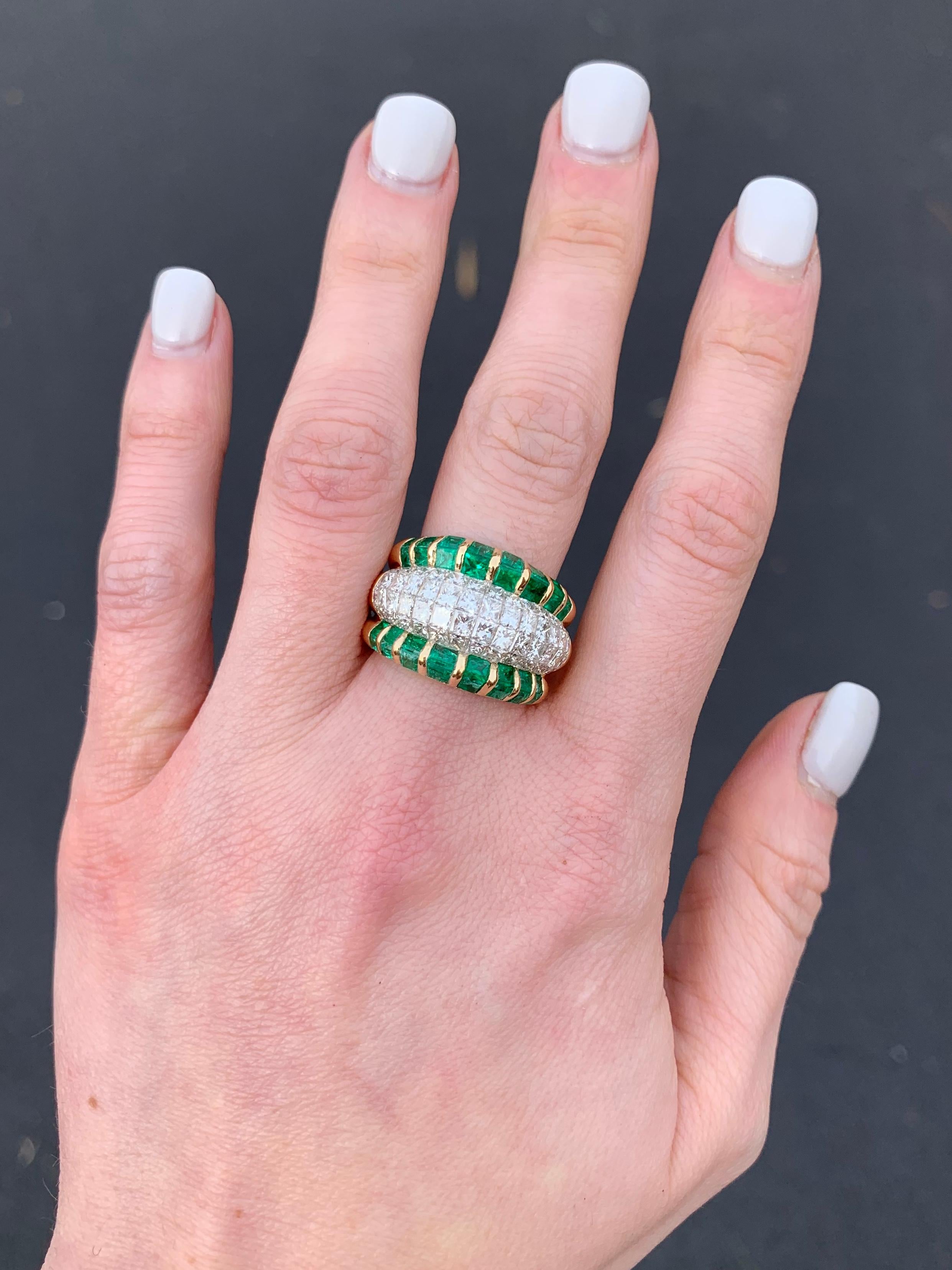 18 Karat Emerald and Diamond Wide Ring For Sale 4