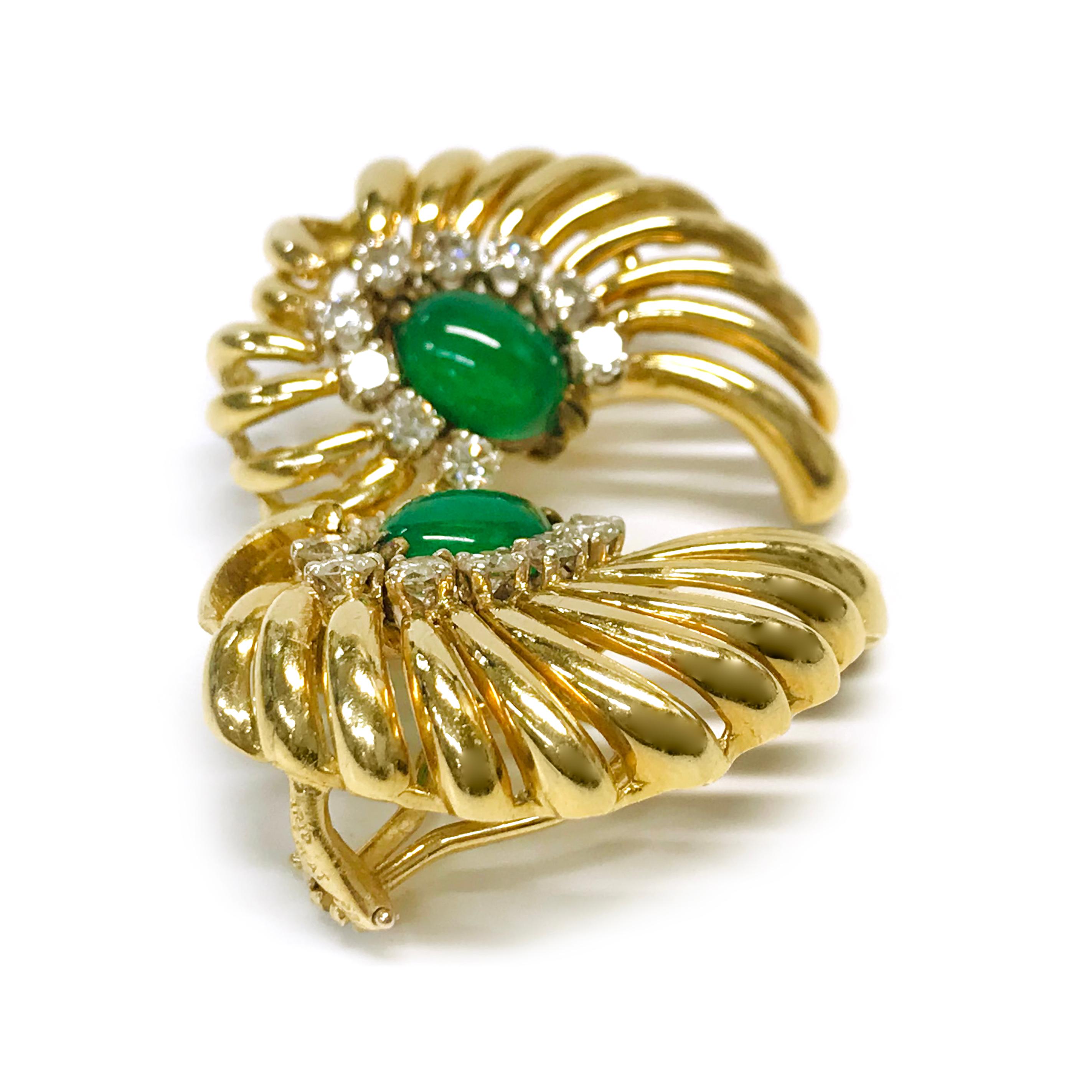 18 Karat Emerald Diamond Earrings In Good Condition For Sale In Palm Desert, CA