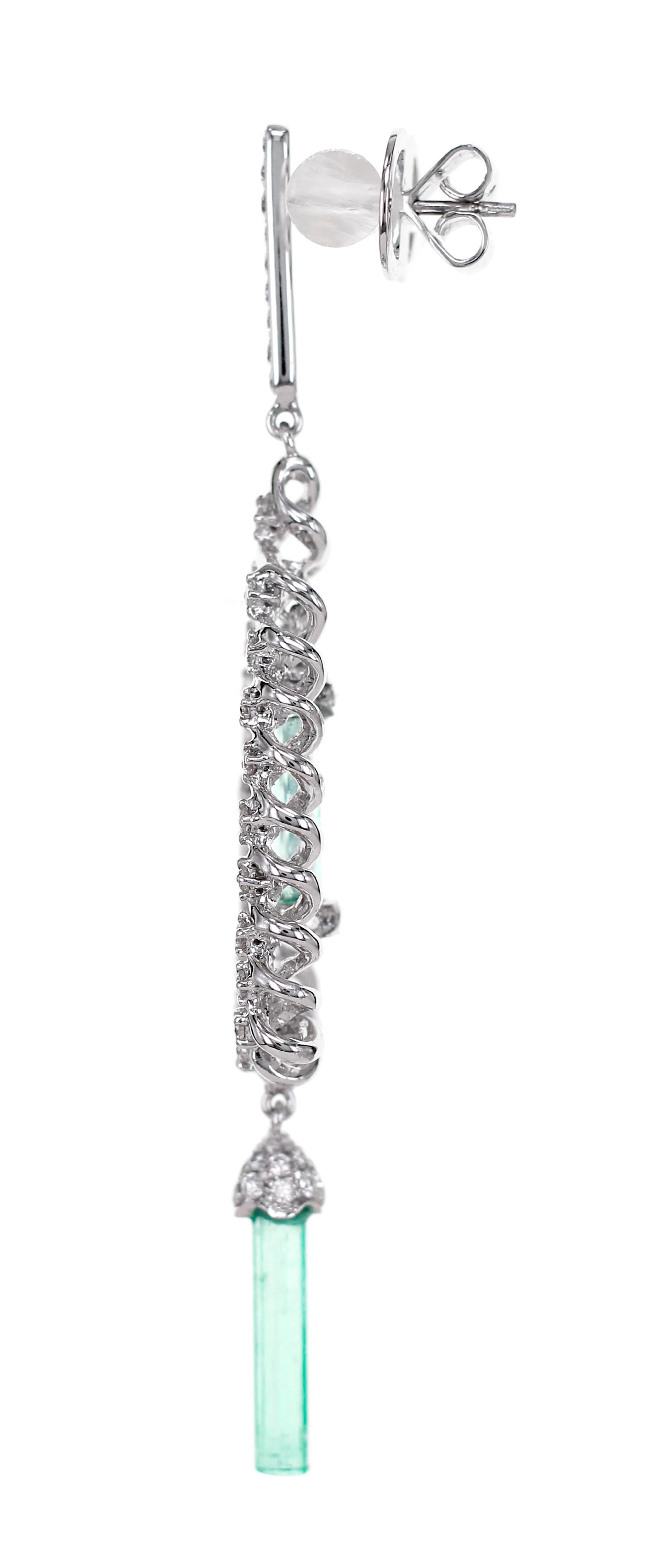 Art Deco 18 Karat Emerald Rough and White Diamond Dangle Earring