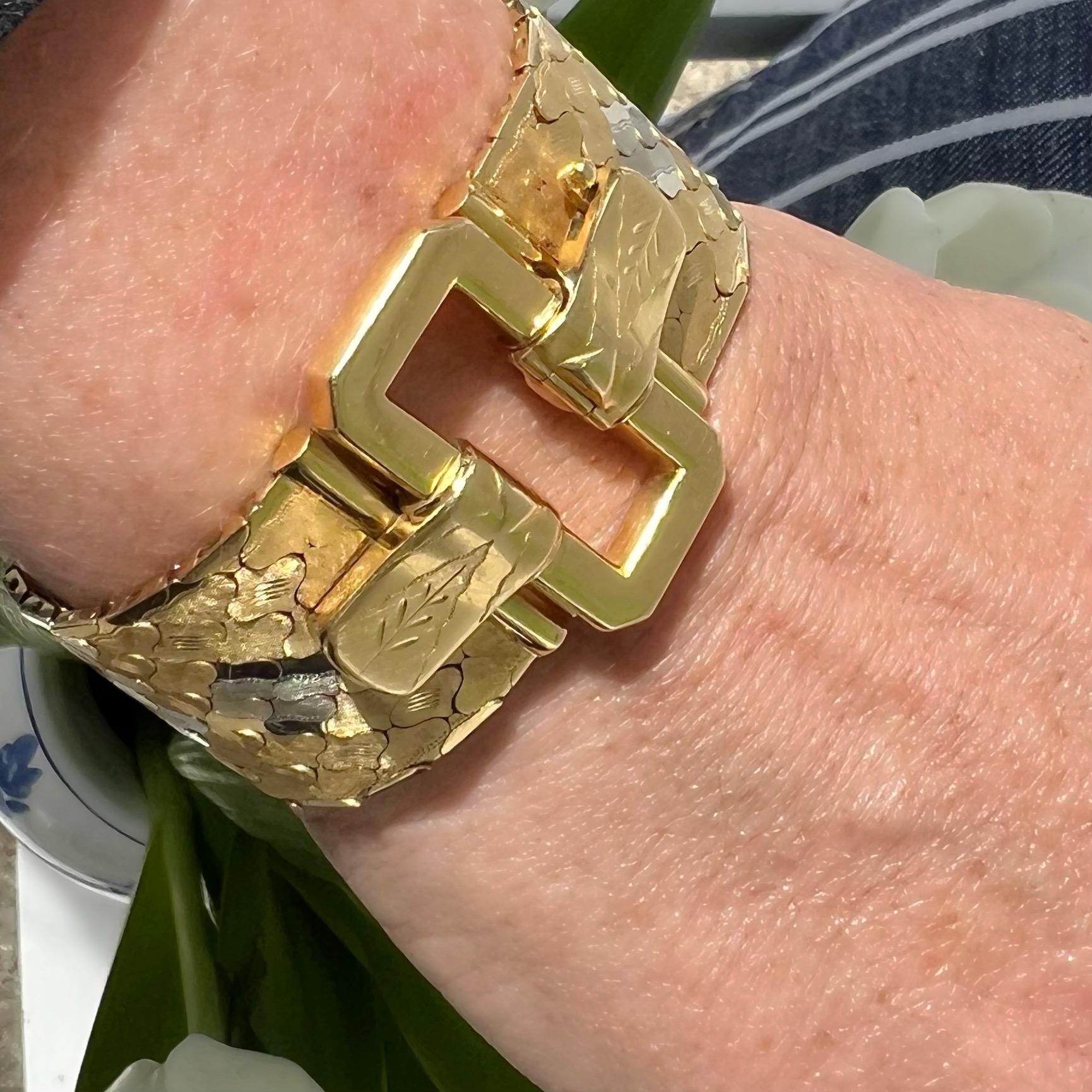 Women's 18 karat Estate Art Deco Gold Bracelet For Sale