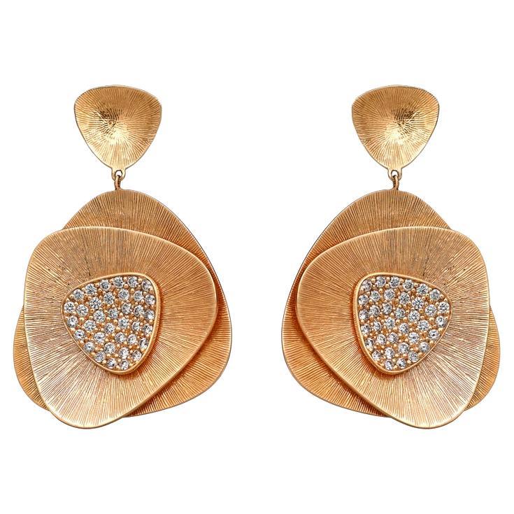 18 Karat Flora Pink Gold Earring with Vs-Gh Diamonds For Sale