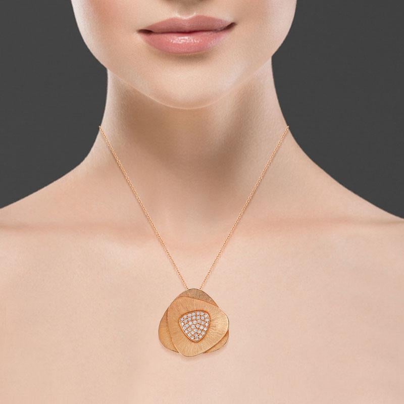 Contemporary 18 Karat Flora Pink Gold Necklace With Vs-Gh Diamonds