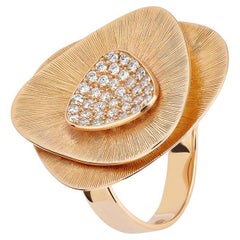 18 Karat Flora Pink Gold Ring With Vs-Gh Diamonds