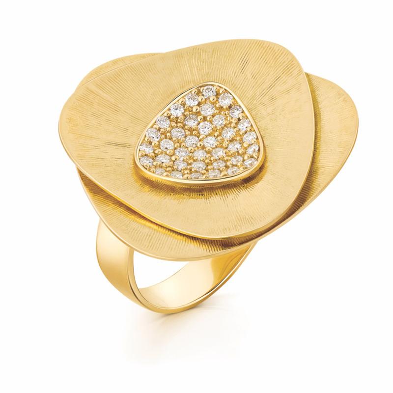 For Sale:  18 Karat Flora Yellow Gold Ring With Vs-Gh Diamonds 2