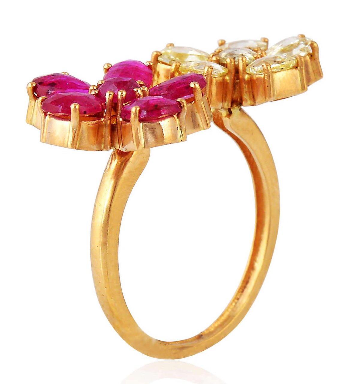 Contemporary Ruby Diamond 18 Karat Gold Floral Ring For Sale