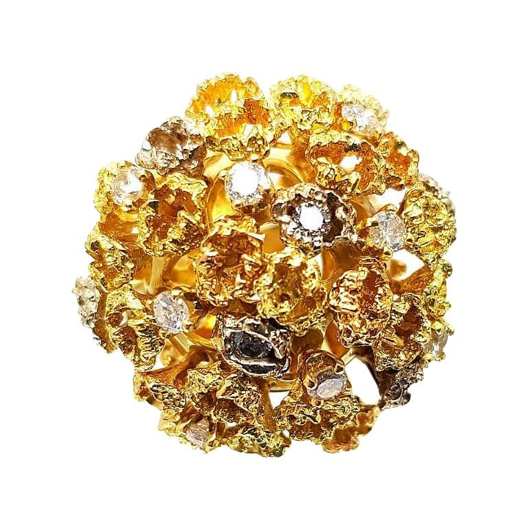 18 Karat Flower Bouquet Ring with Diamonds For Sale