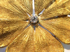 18K Yellow Gold Retro Flower Diamond Brooch Pin, Circa 1970s, 0.15ct