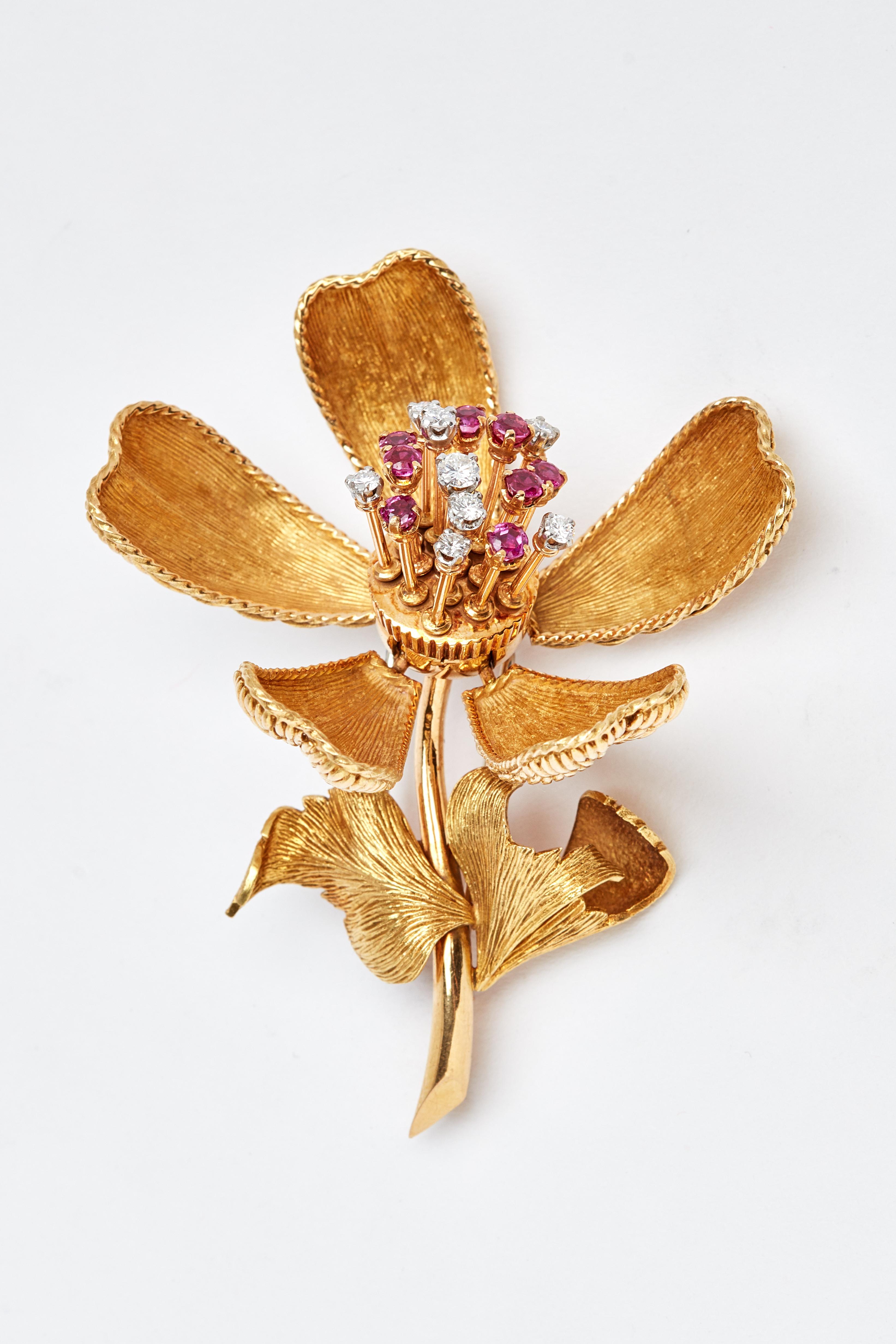 Round Cut 18 Karat French Orchid Diamond Ruby En Tremblant Brooch