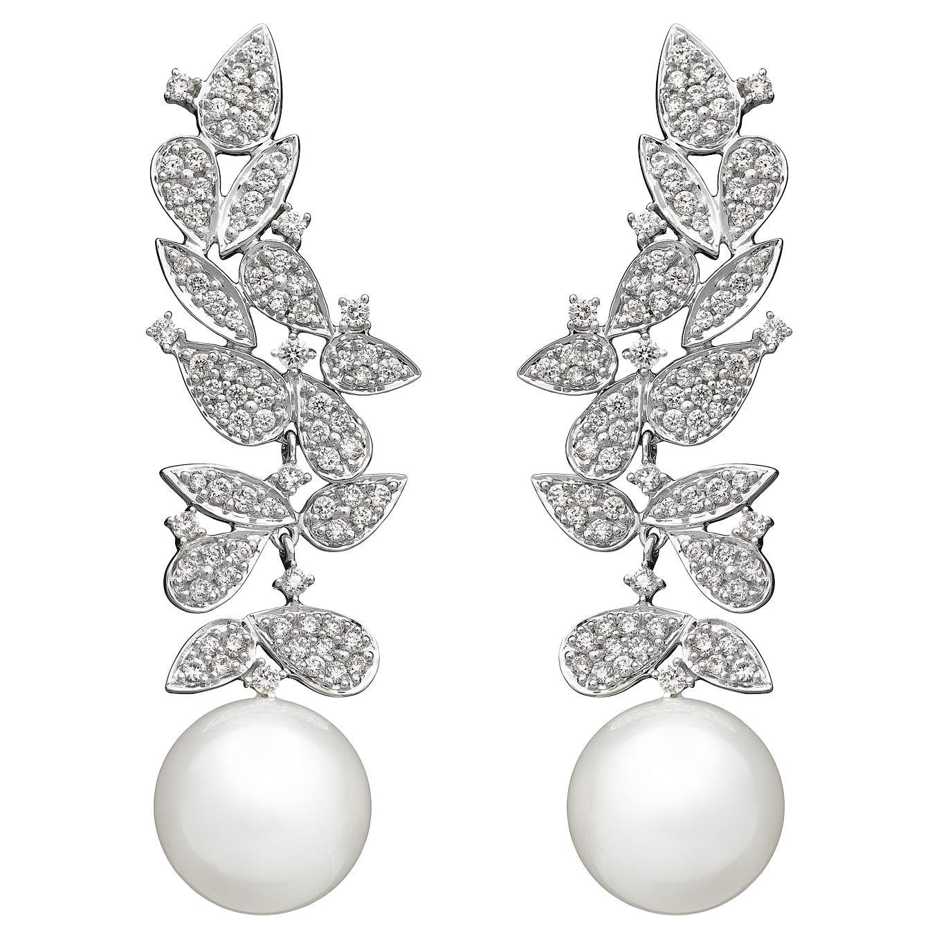 18 Karat Gala White Gold Earring with Vs-Gh Diamonds and White Pearl