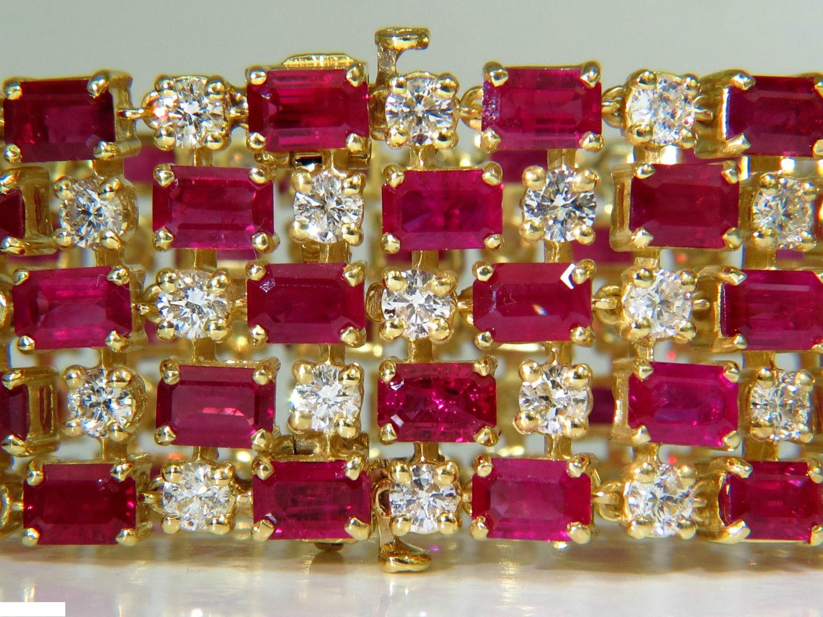 18 Karat GIA 55.25 Natural Top Gem Ruby Diamond Bracelet Hinged Blood For Sale 1