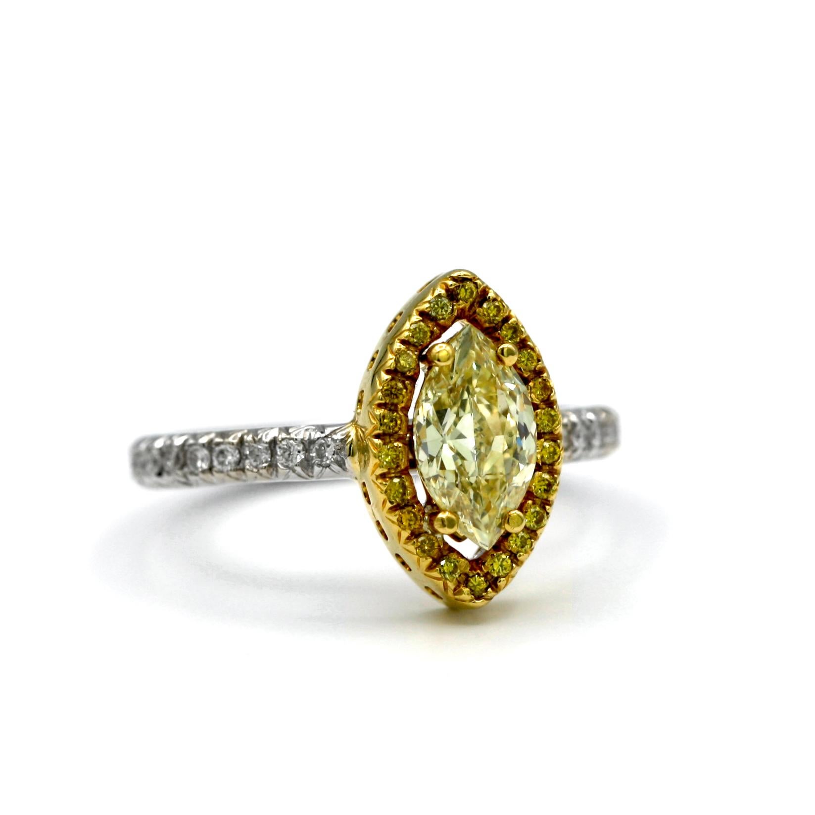 18 Karat GIA Certified Yellow Diamond Ring im Zustand „Hervorragend“ im Angebot in Los Angeles, CA