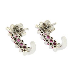 Orecchini Huggie in oro 18 carati con diamanti da 0,28 carati e zaffiro rosa da 1,84 carati